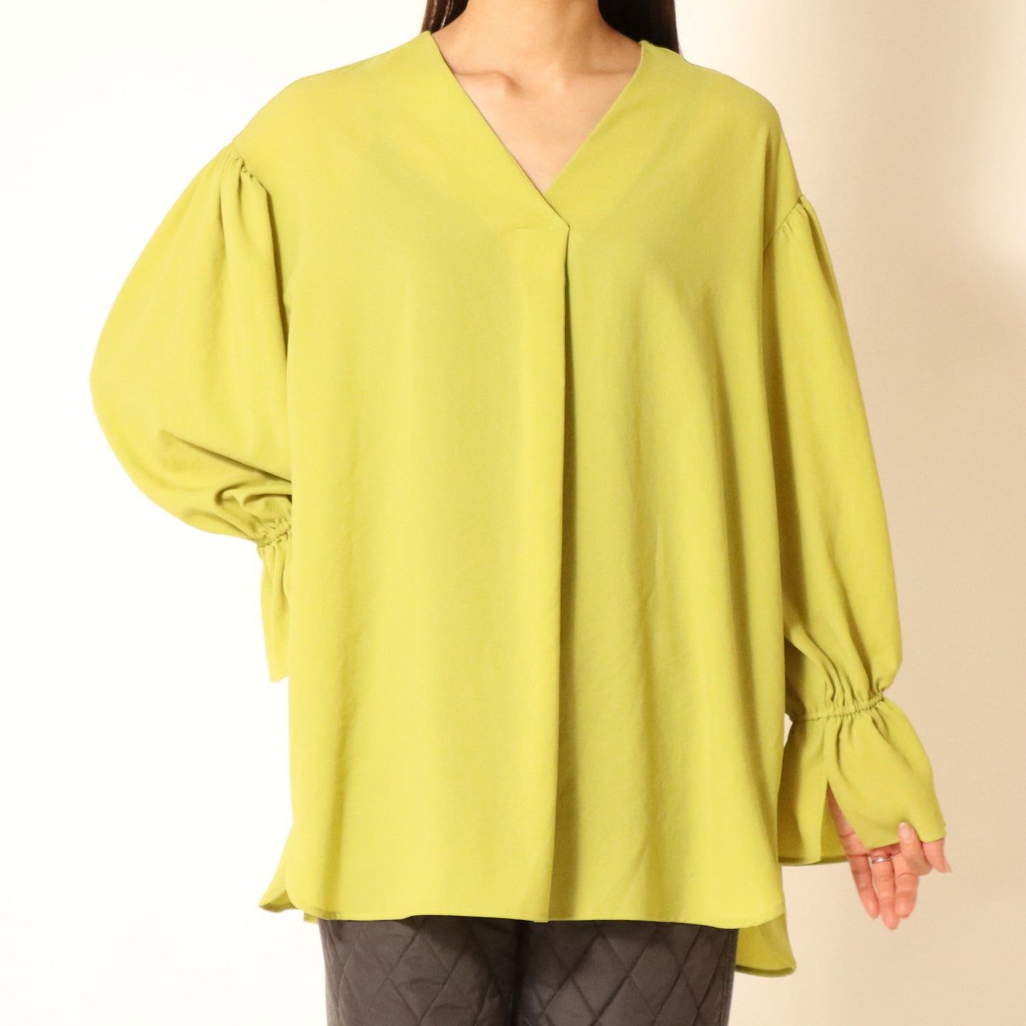 ストレッチシフォンワイドVネックブラウス 809408
