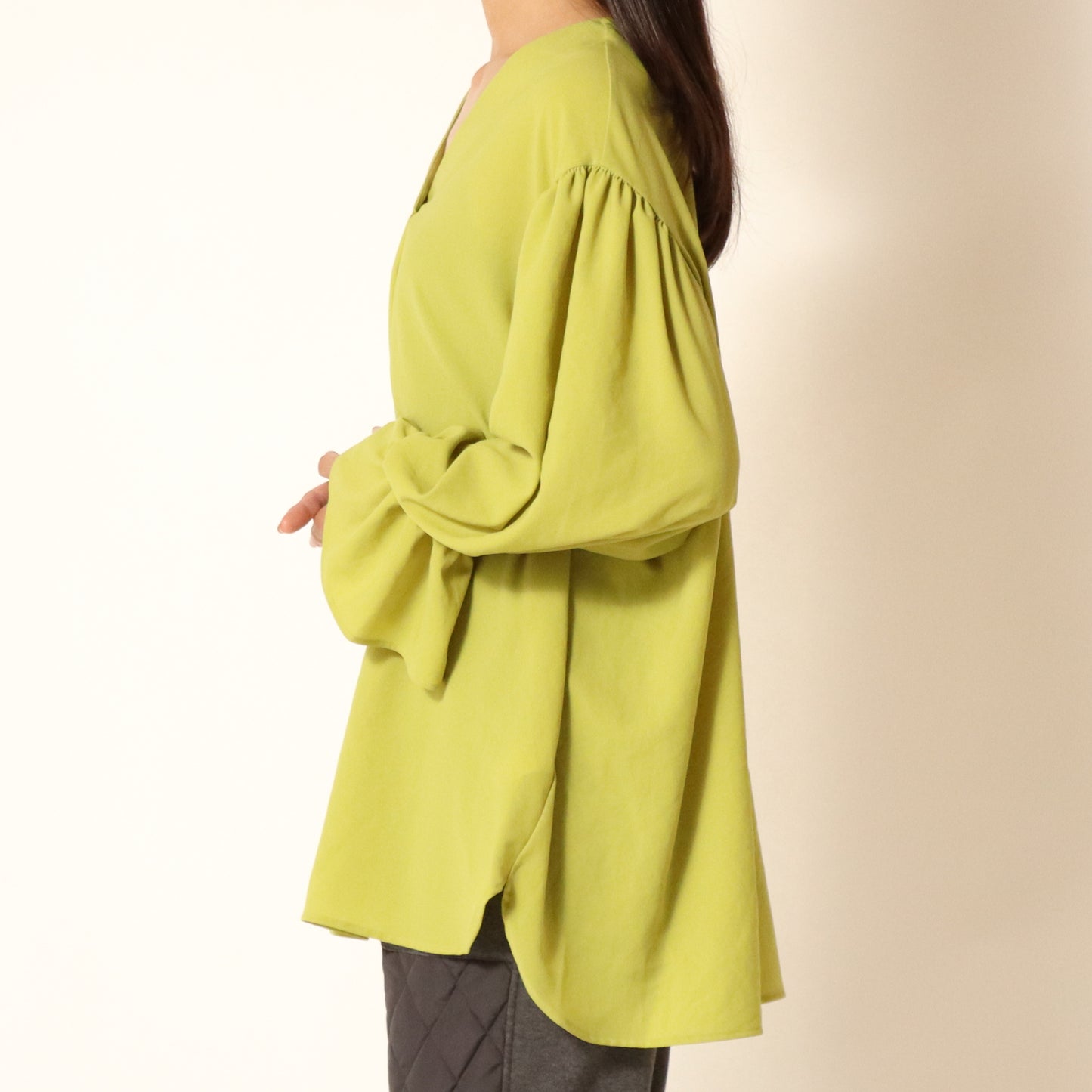 ストレッチシフォンワイドVネックブラウス 809408