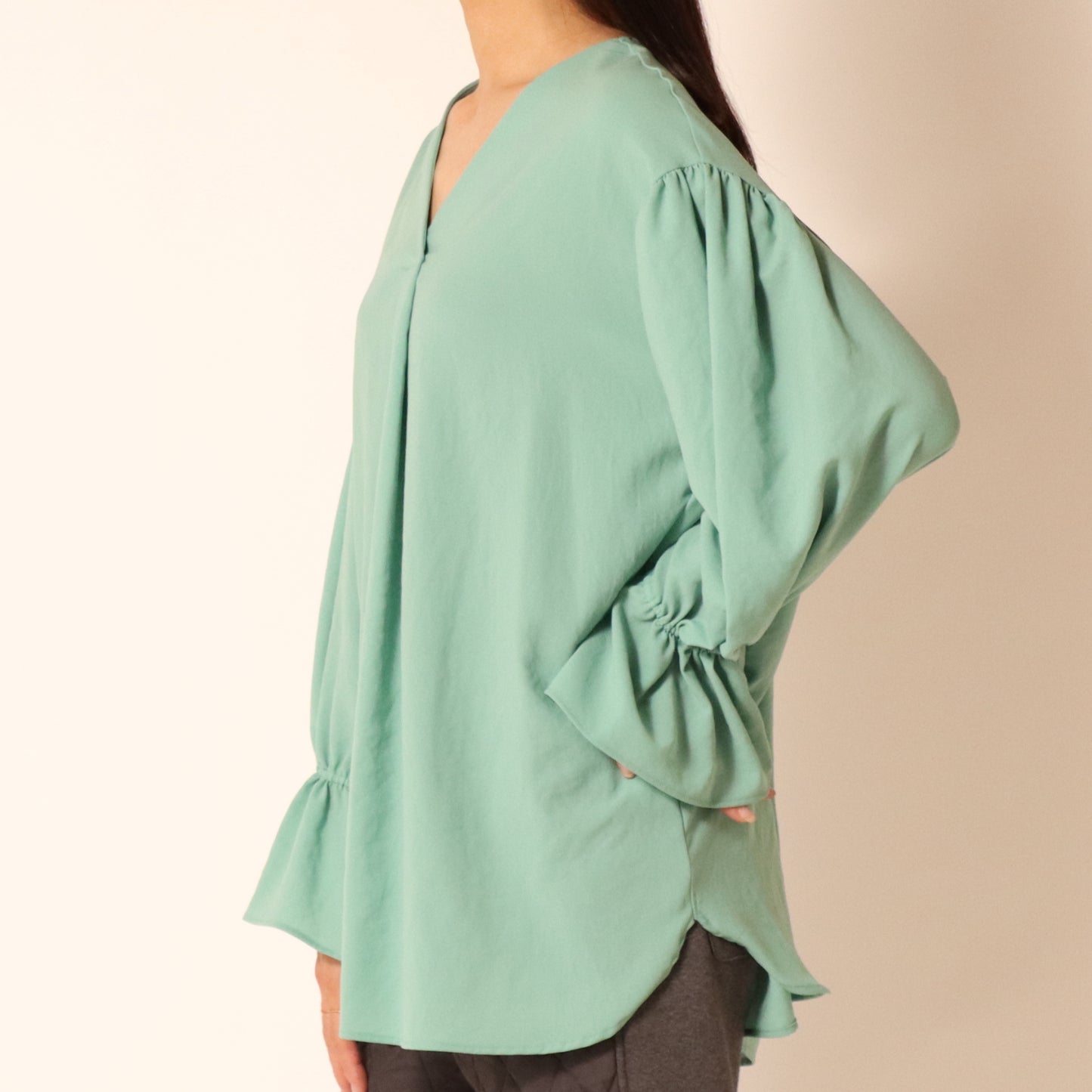 ストレッチシフォンワイドVネックブラウス 809408