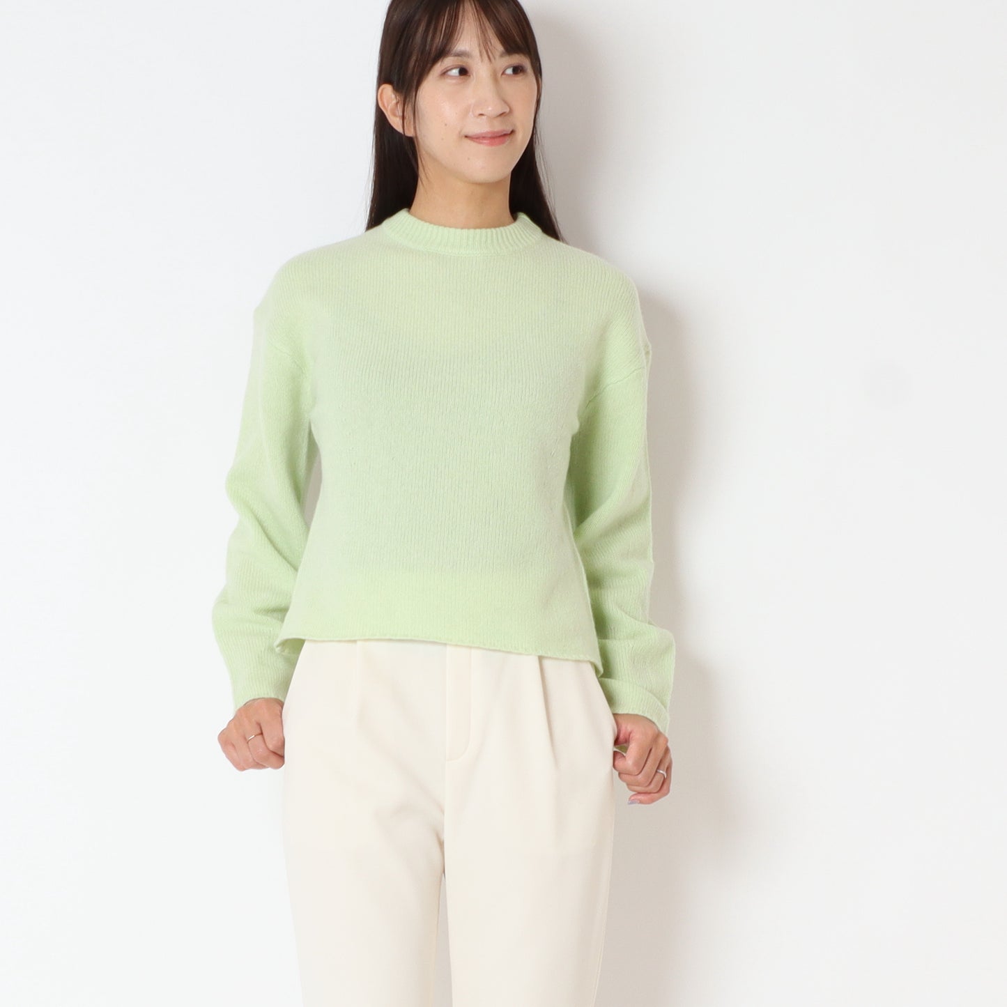 ショート丈クルーネックニット 35295004