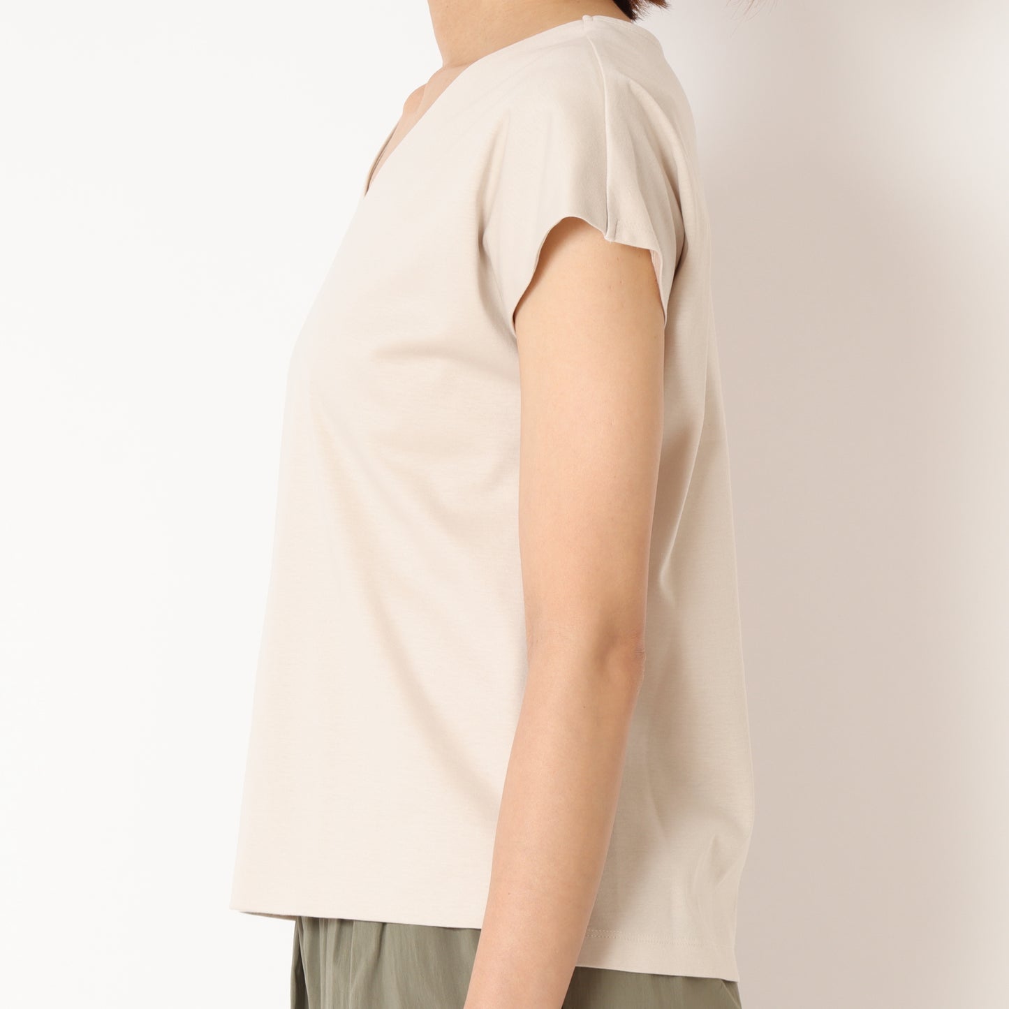 フレンチスリーブVネックTシャツ 80242704
