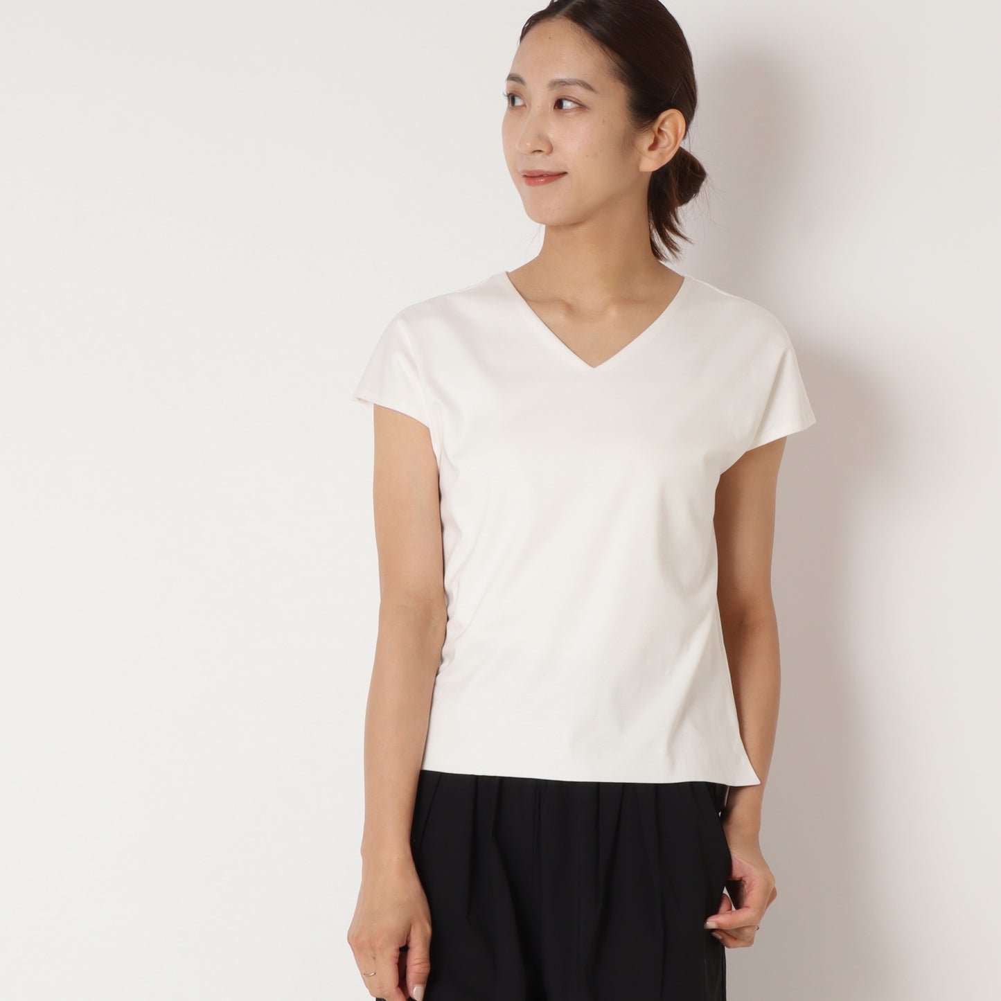 フレンチスリーブVネックTシャツ 80242704