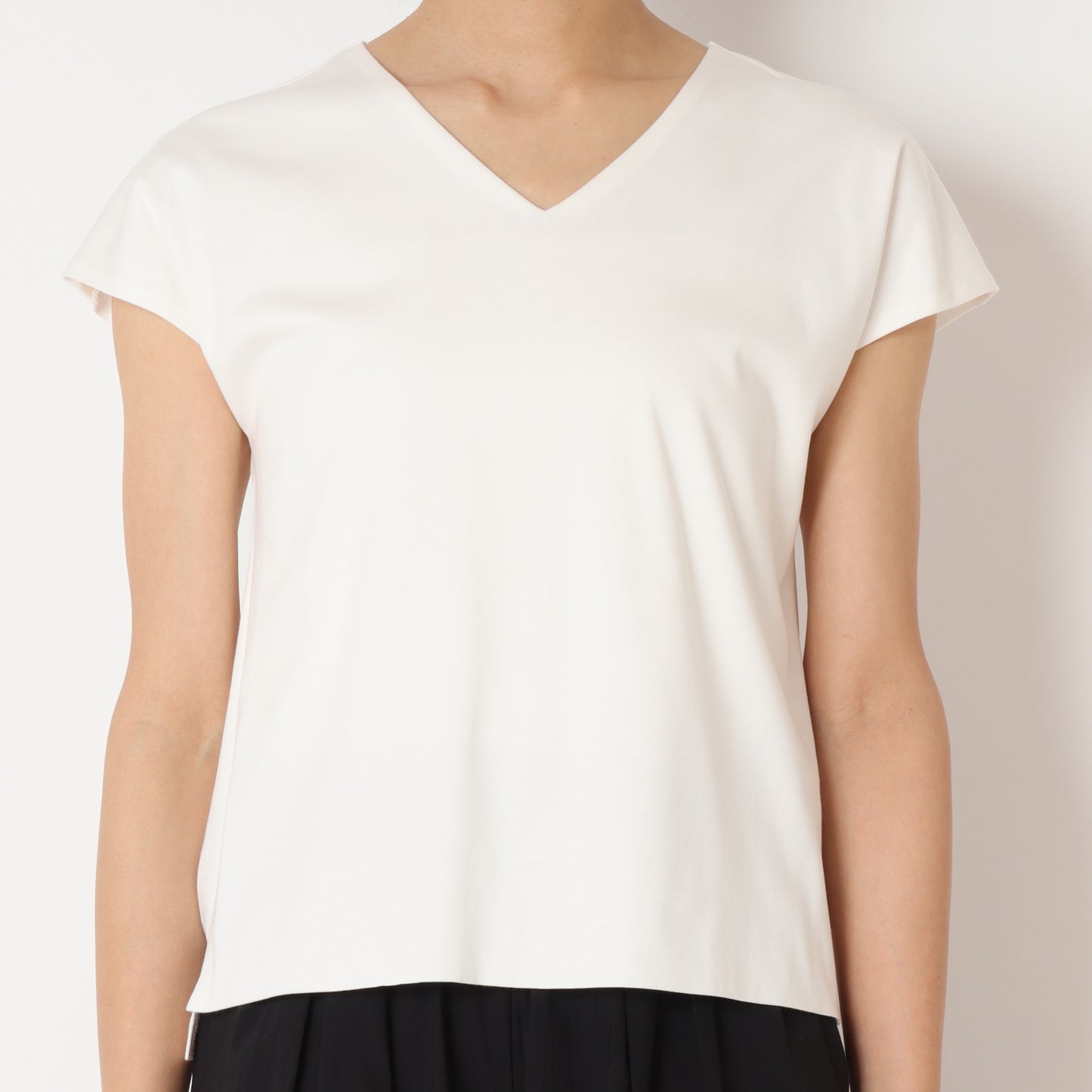 フレンチスリーブVネックTシャツ 80242704