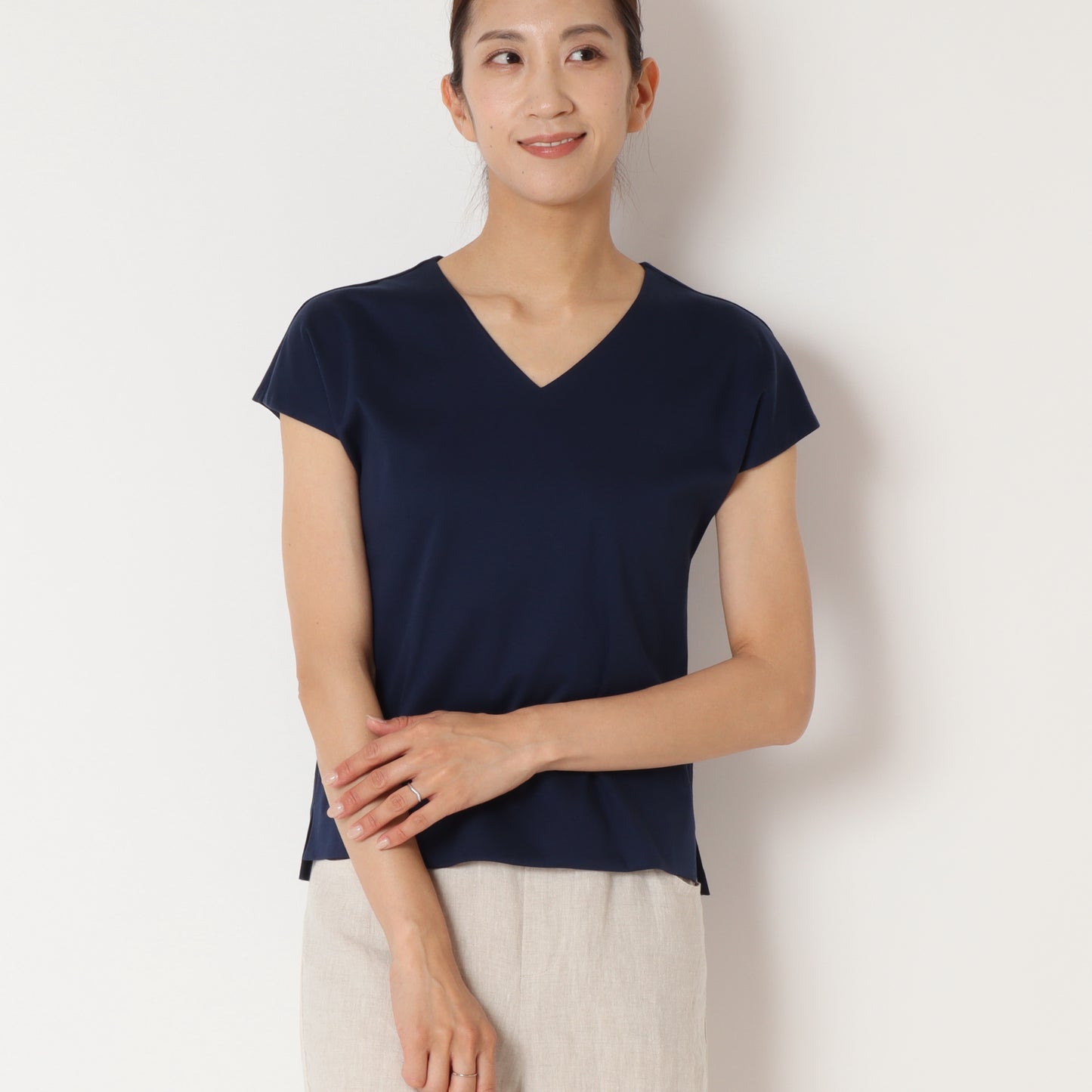 フレンチスリーブVネックTシャツ 80242704