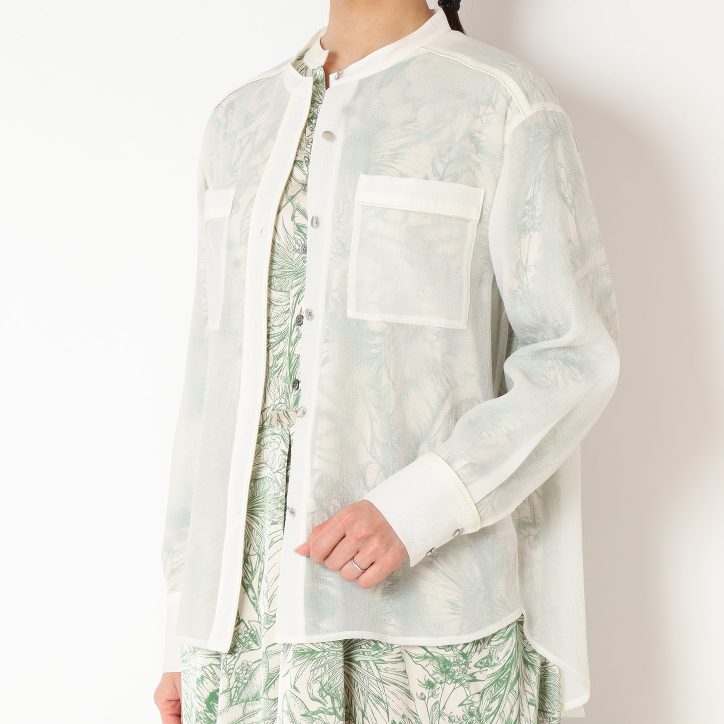 バンドカラーパイピングシアーブラウス H424107
