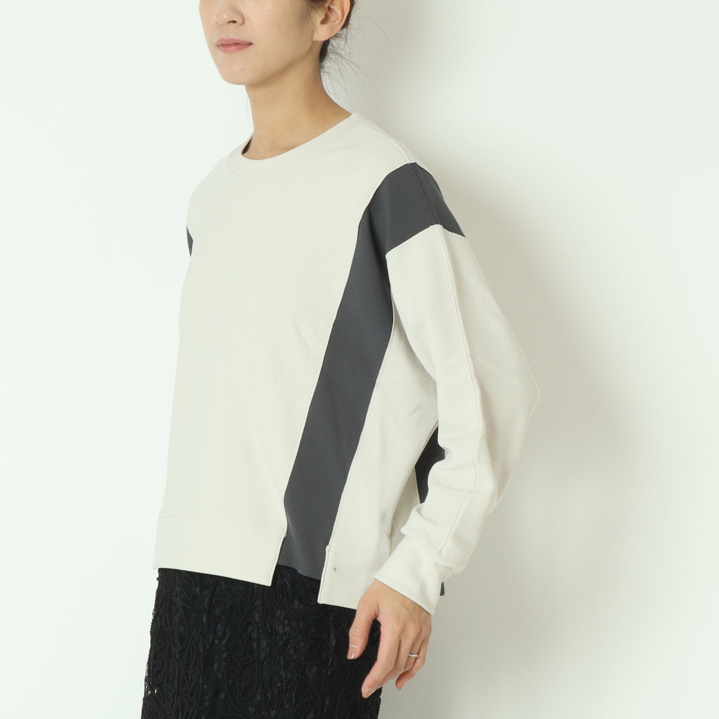 配色切替デザインプルオーバー244KA1523