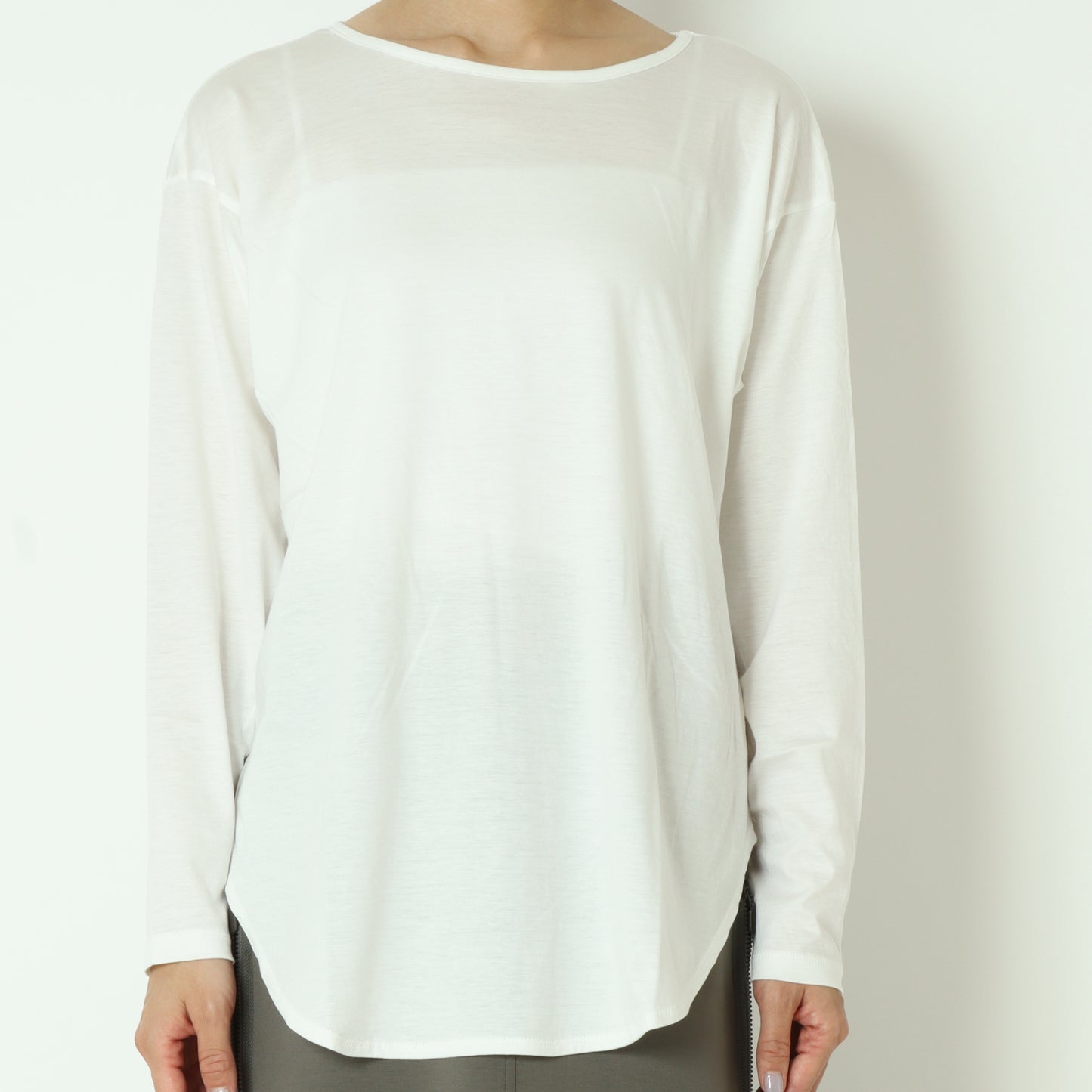 ラウンドネックTシャツ 8441003