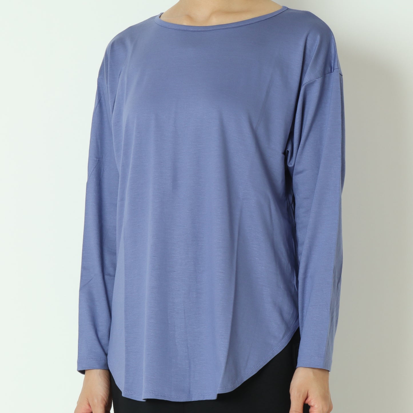 ラウンドネックTシャツ 8441003