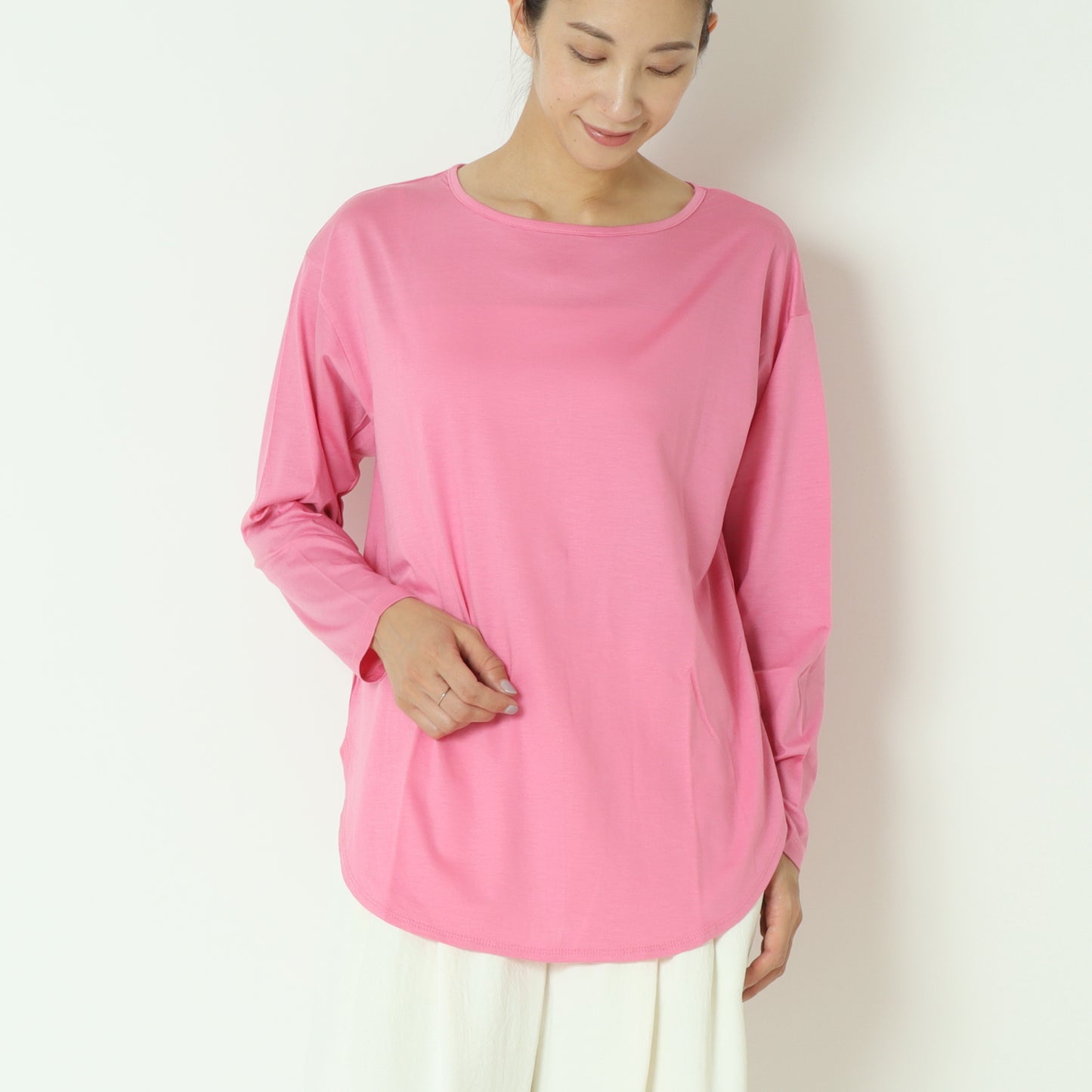 ラウンドネックTシャツ 8441003