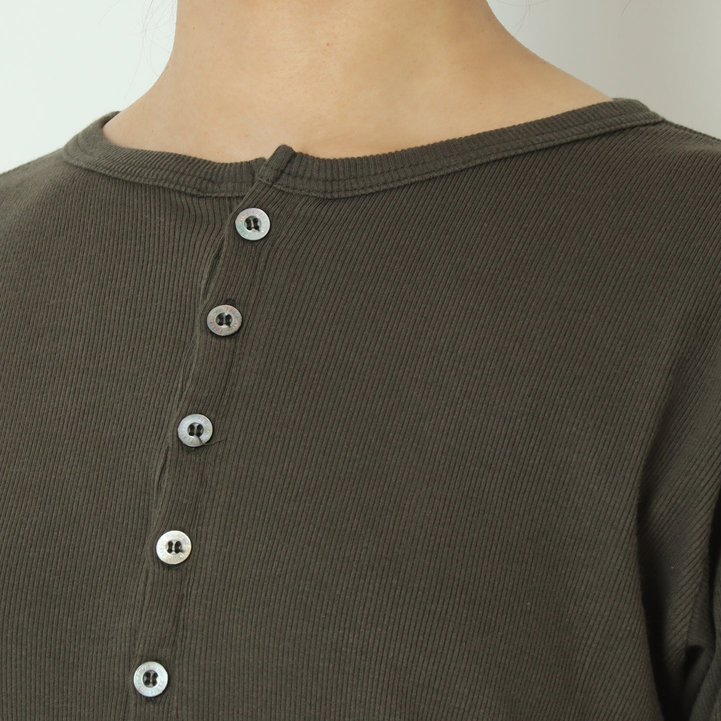 ヘンリーネックロングTシャツ 8441005