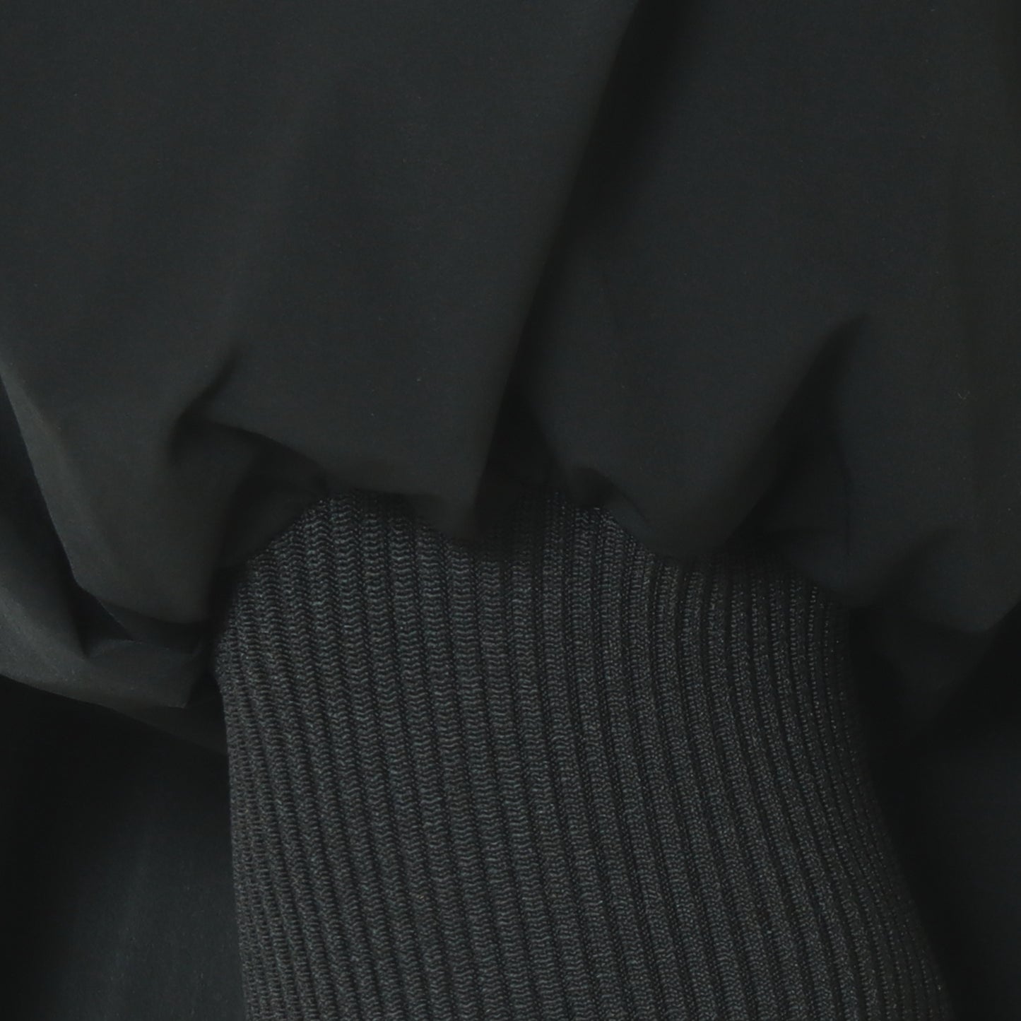 ノーカラーリブ袖コート 80254021