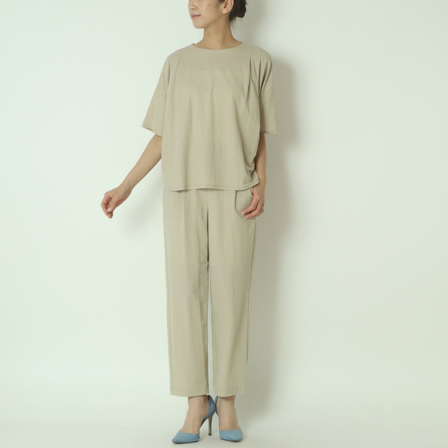 イージーテーパードパンツ 20255700