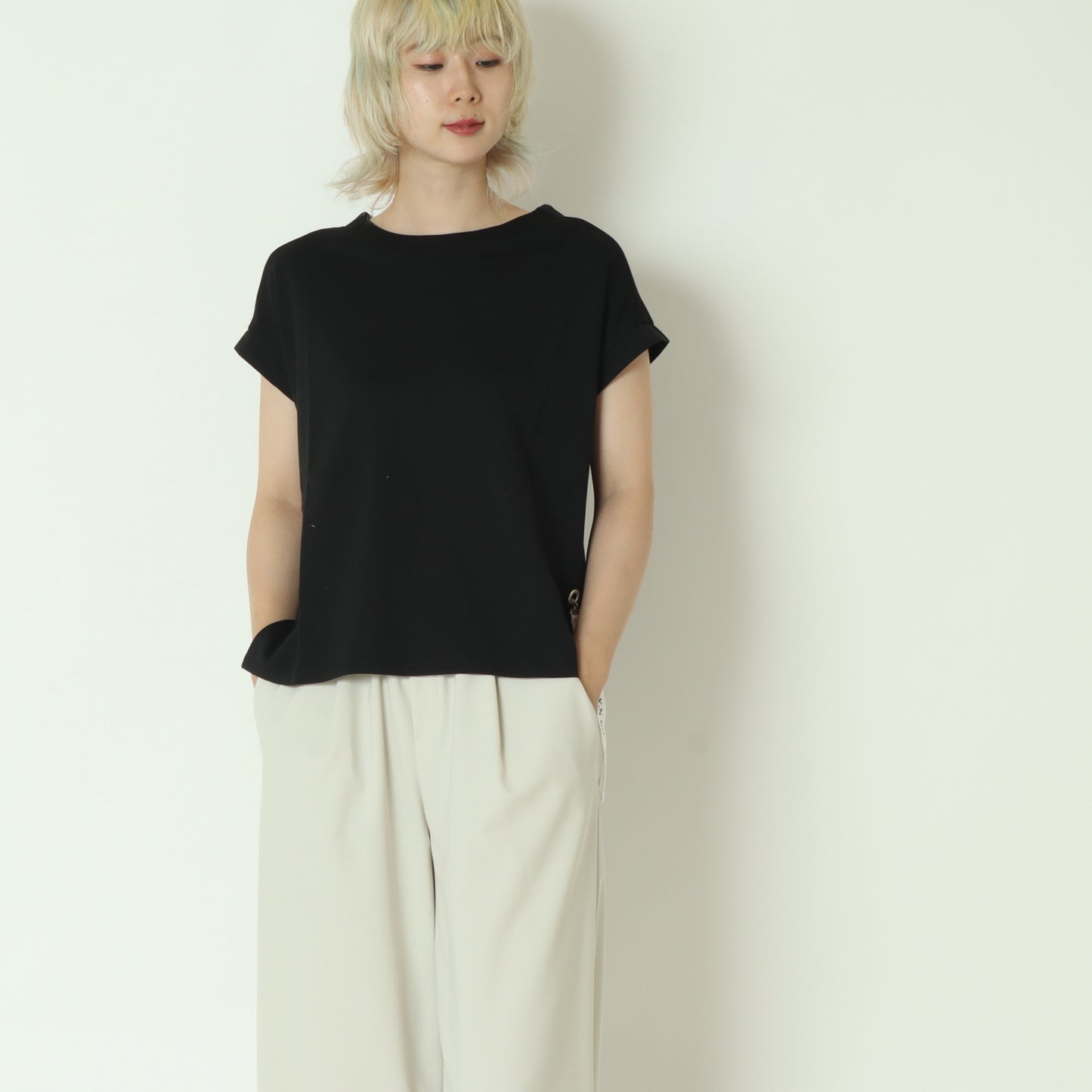 ストラップ付き接触冷感カットソー 254JU0355