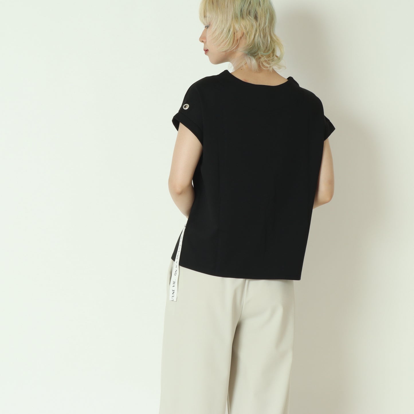 ストラップ付き接触冷感カットソー 254JU0355