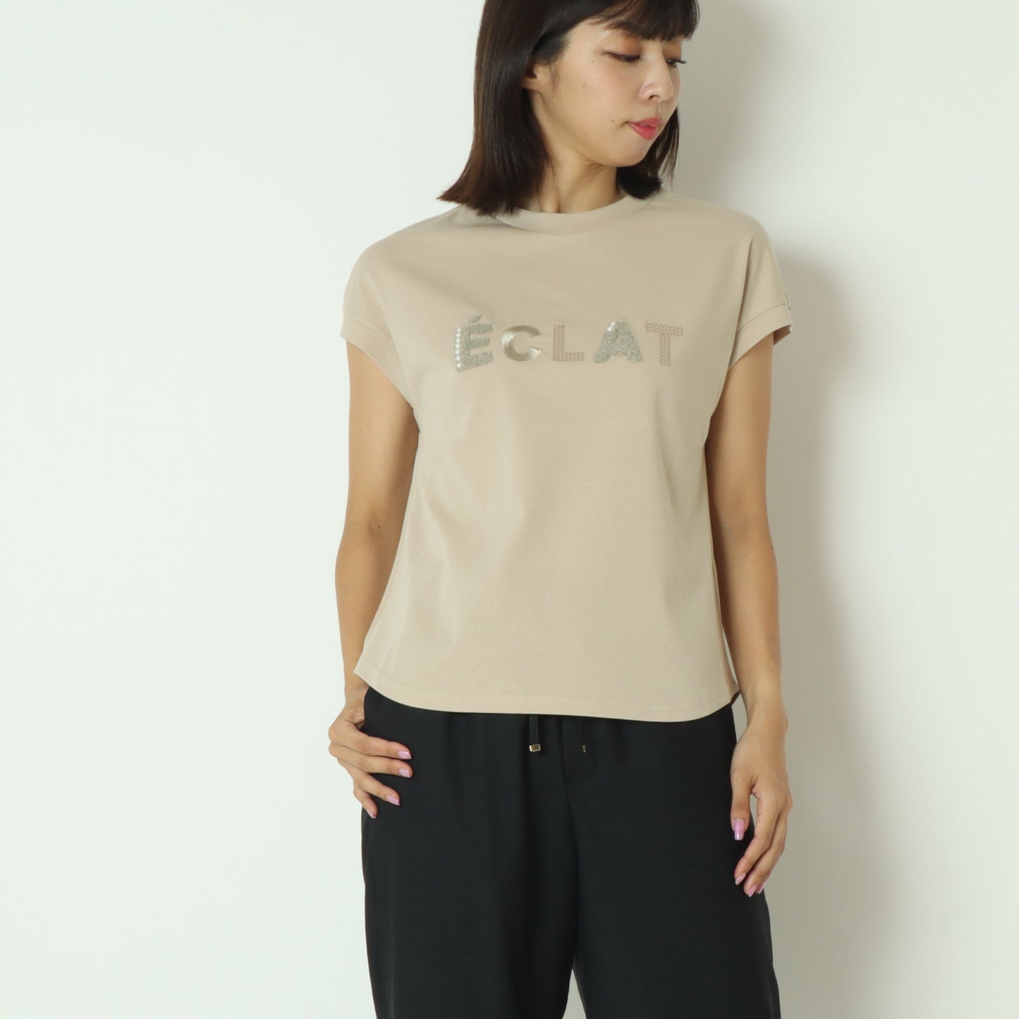 フレンチスリーブパールロゴTシャツ 7521003