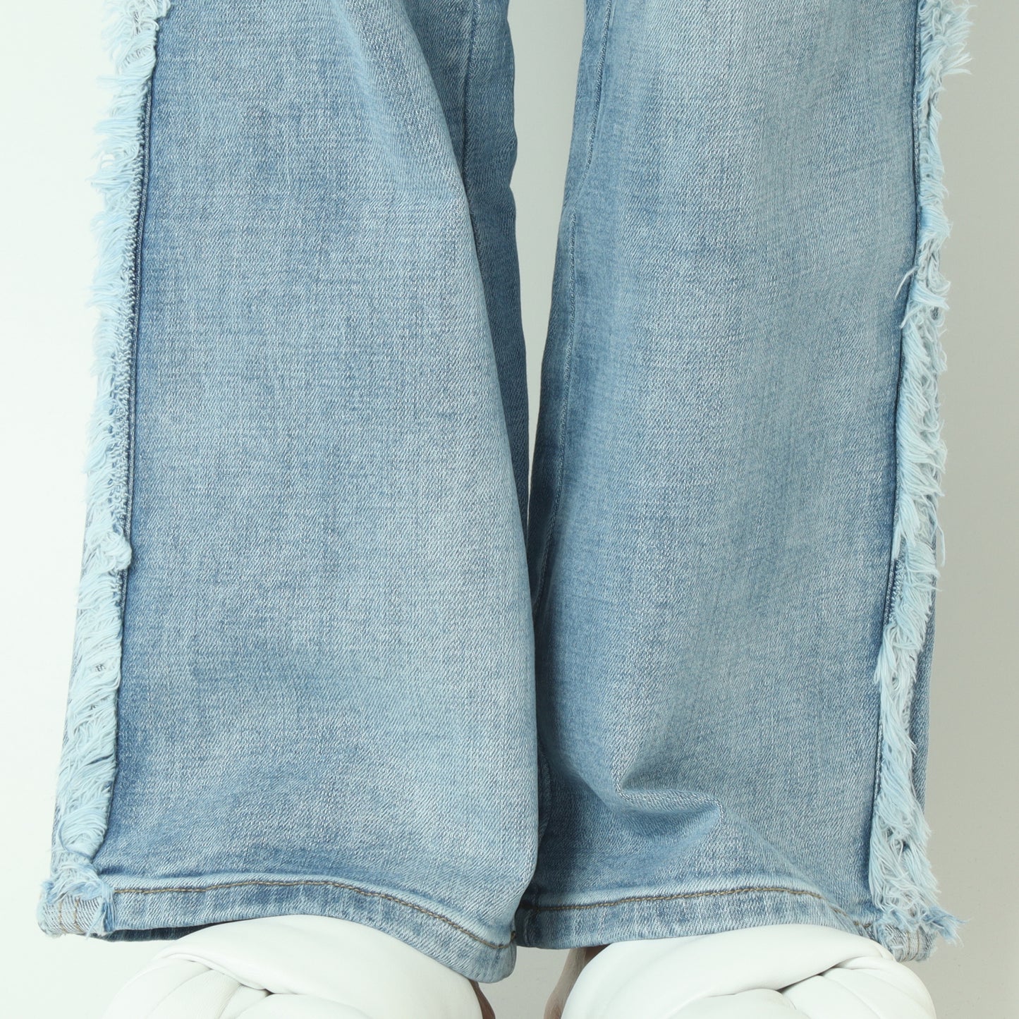 サイドフリンジストレートデニム ライトブルー  WJ172
