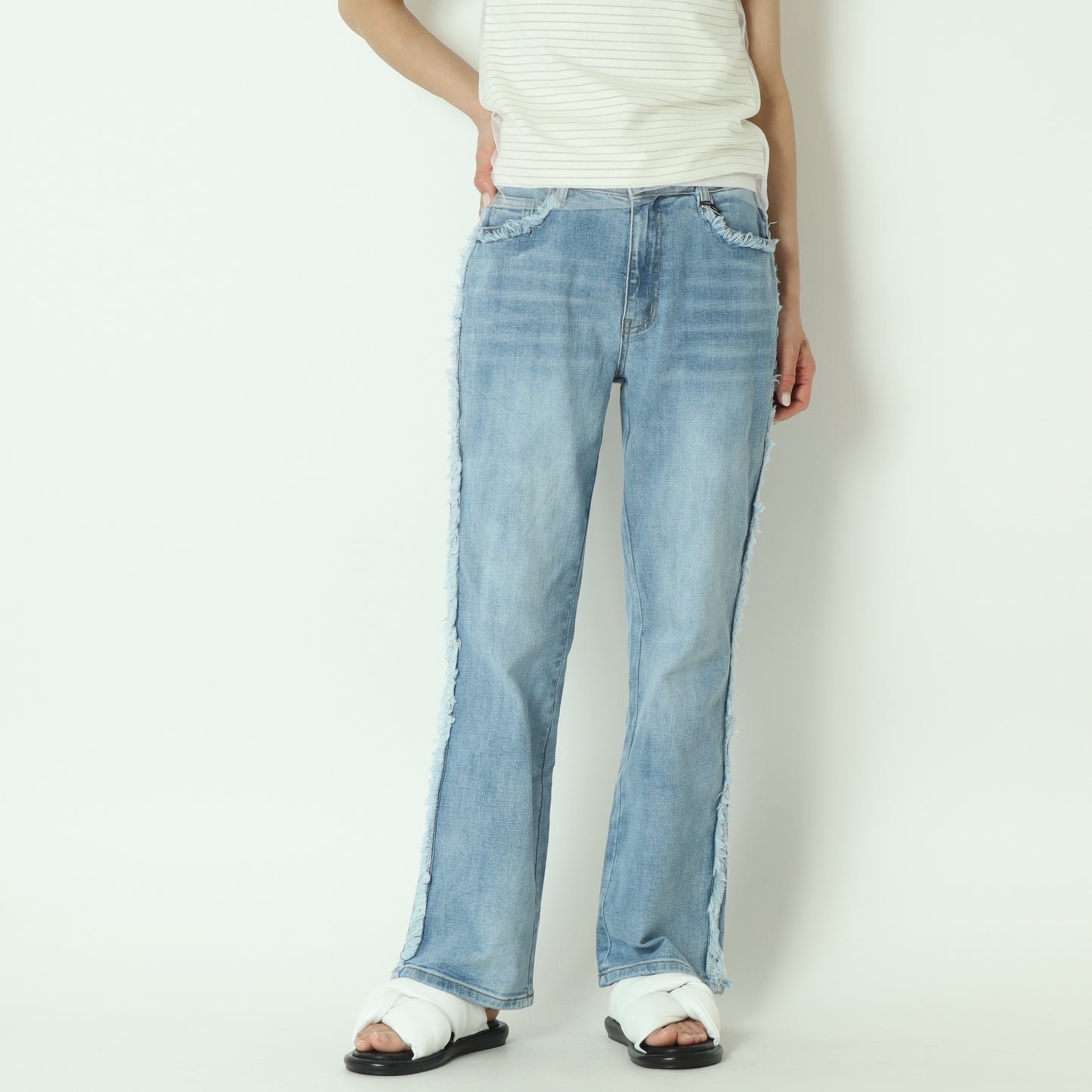 サイドフリンジストレートデニム ライトブルー  WJ172