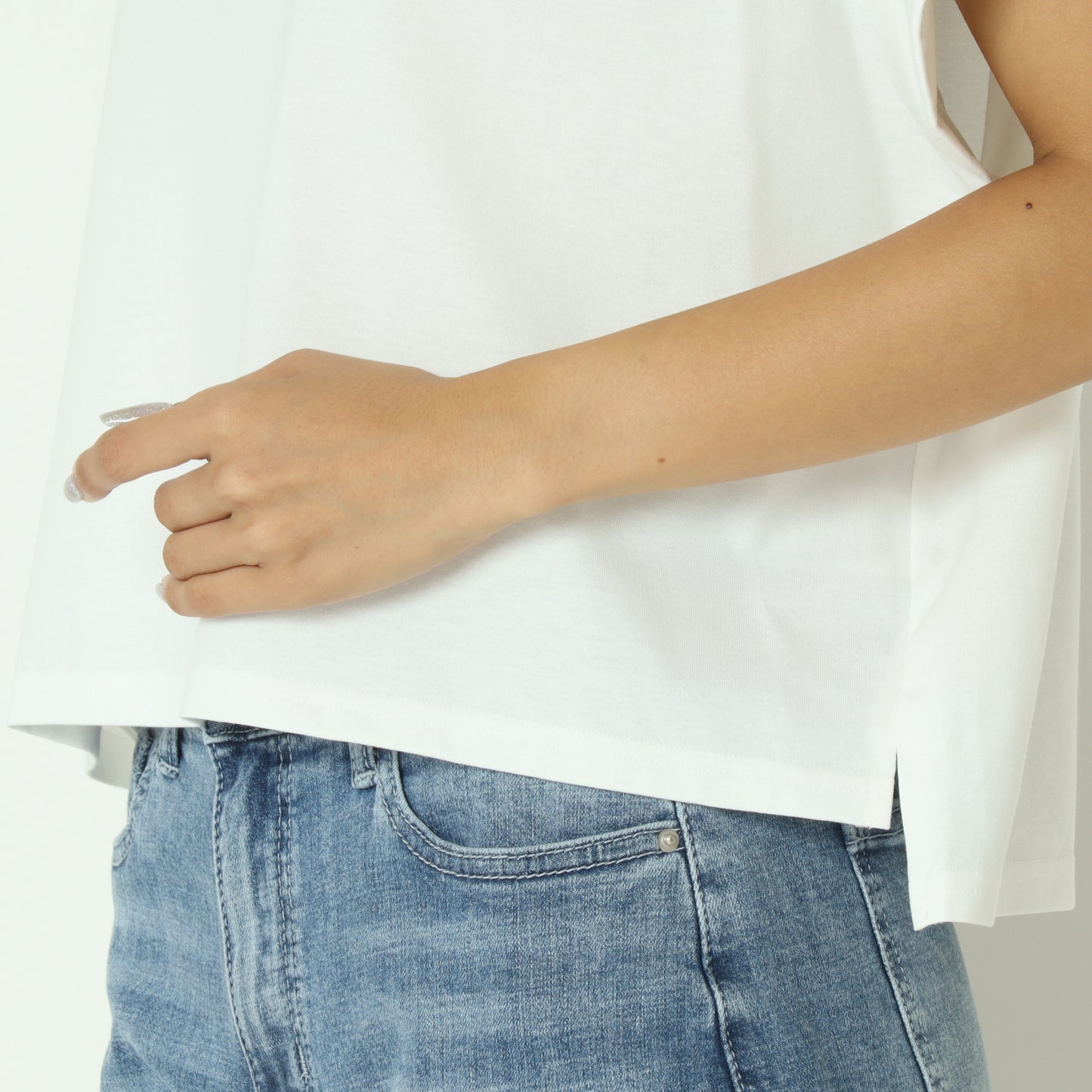クロップド丈ロゴTシャツ55025614