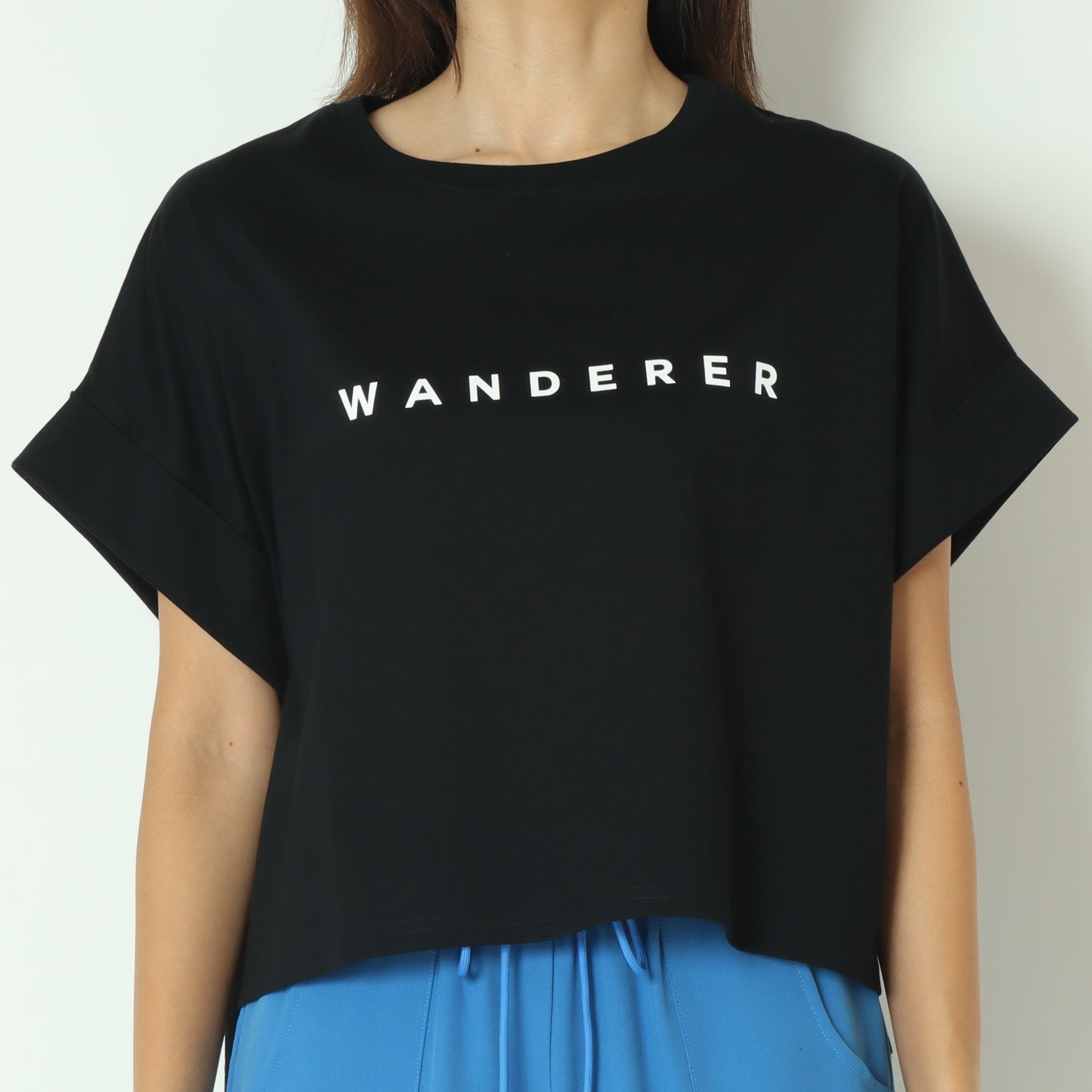 クロップド丈ロゴTシャツ55025614
