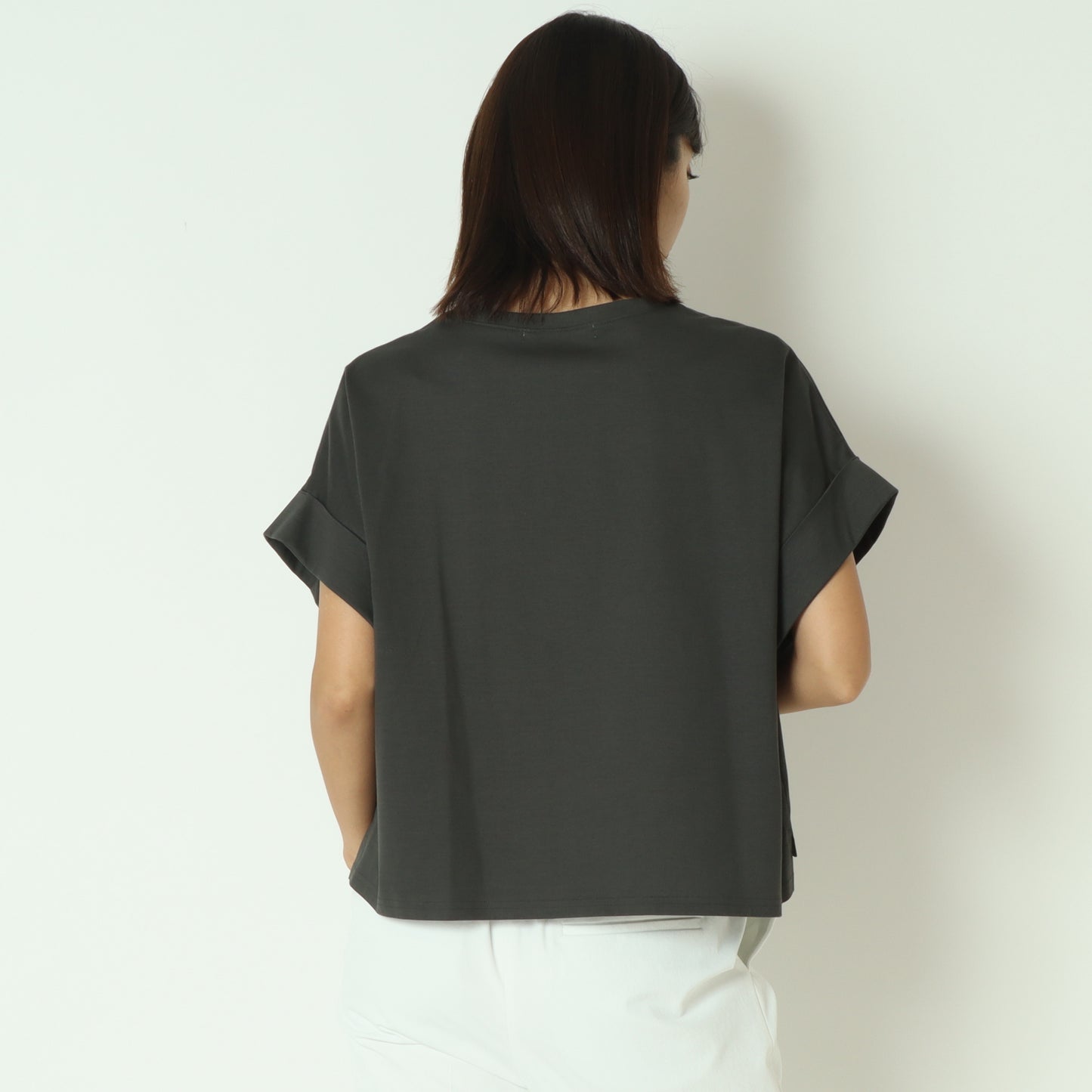 クロップド丈ロゴTシャツ55025614