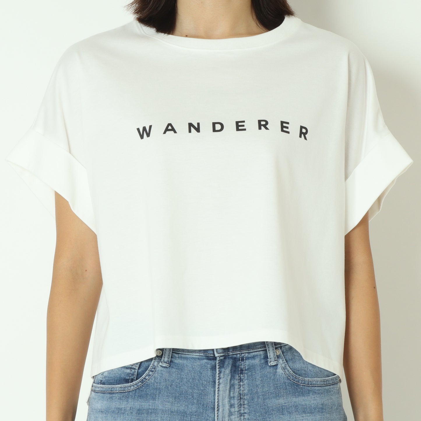 クロップド丈ロゴTシャツ55025614