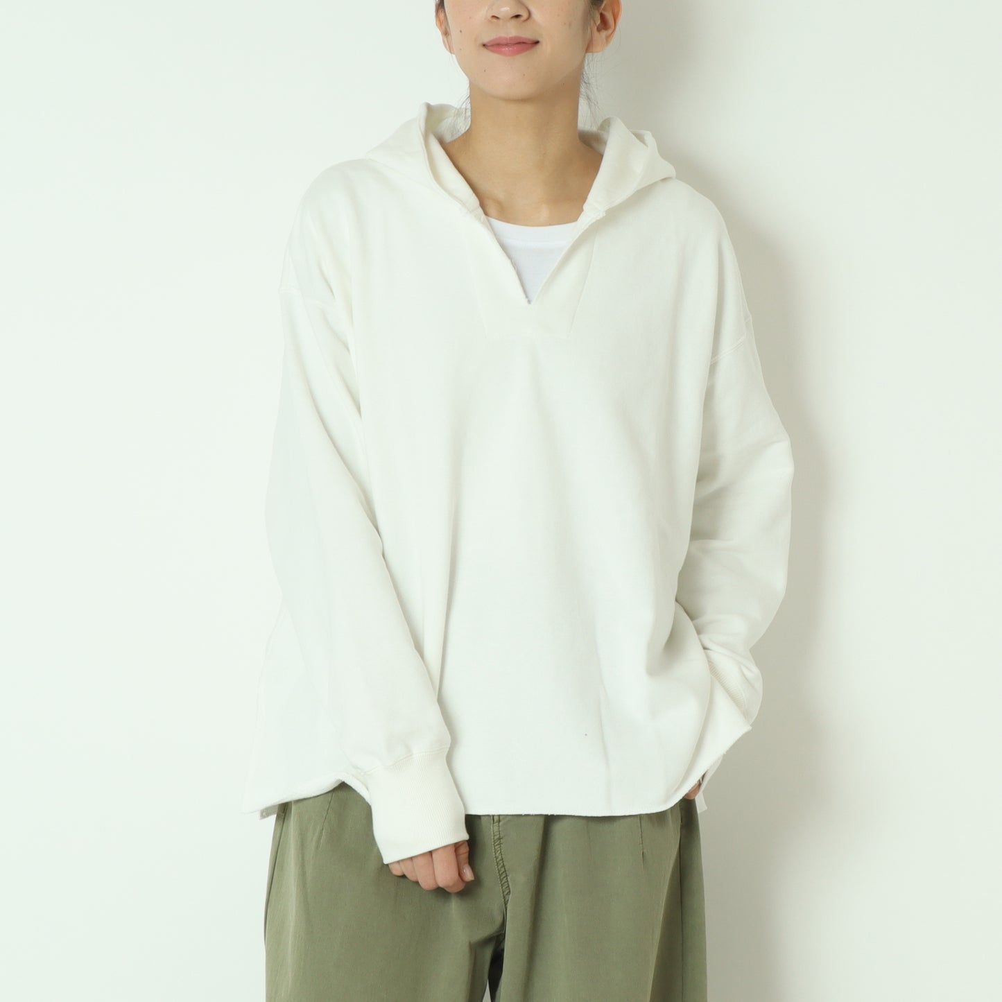 セーラーカラースウェットシャツ BO25-919T