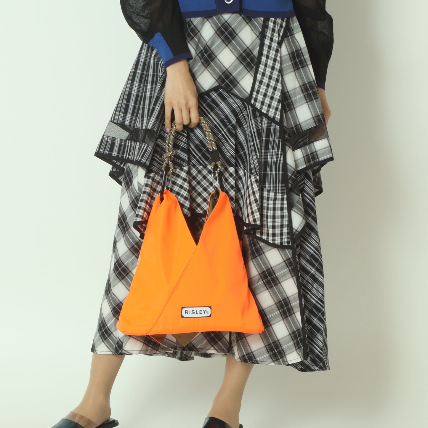 RISLEY×OUTDOORトライアングルミニフリルバッグ R2501TFB37
