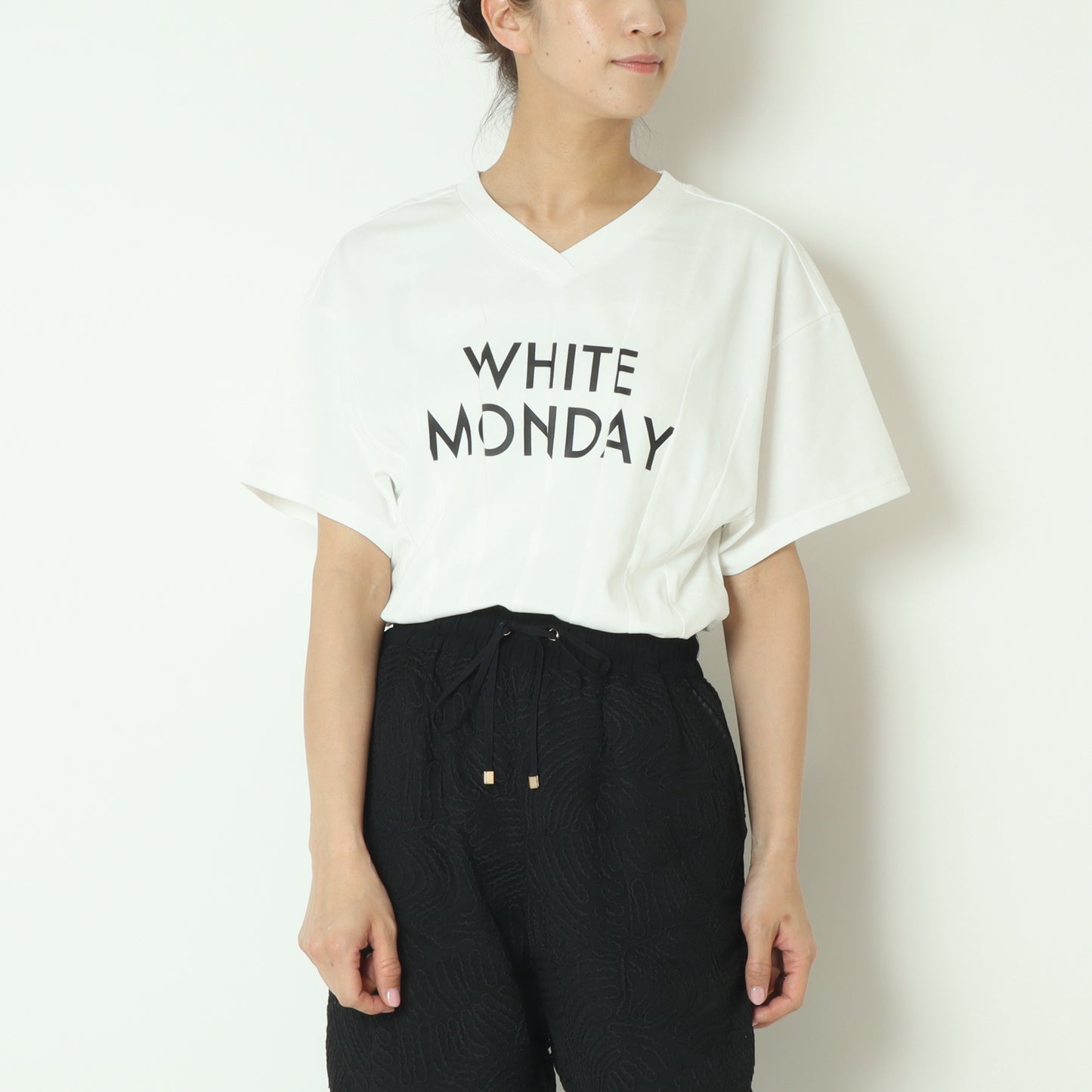 ロゴタックTシャツ H525118