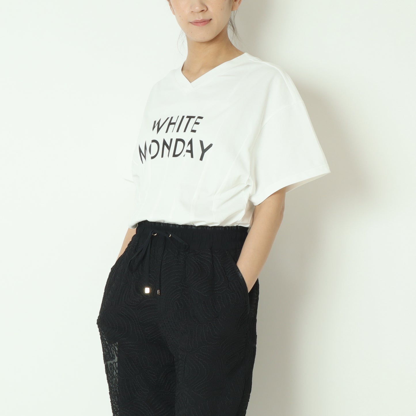 ロゴタックTシャツ H525118