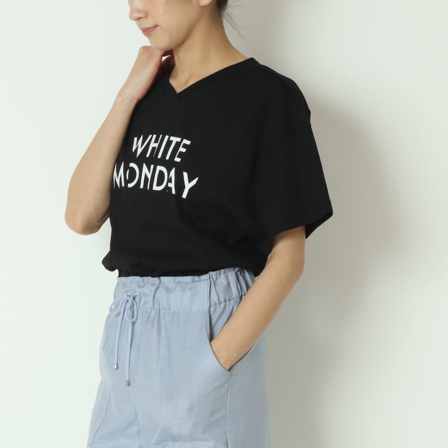 ロゴタックTシャツ H525118
