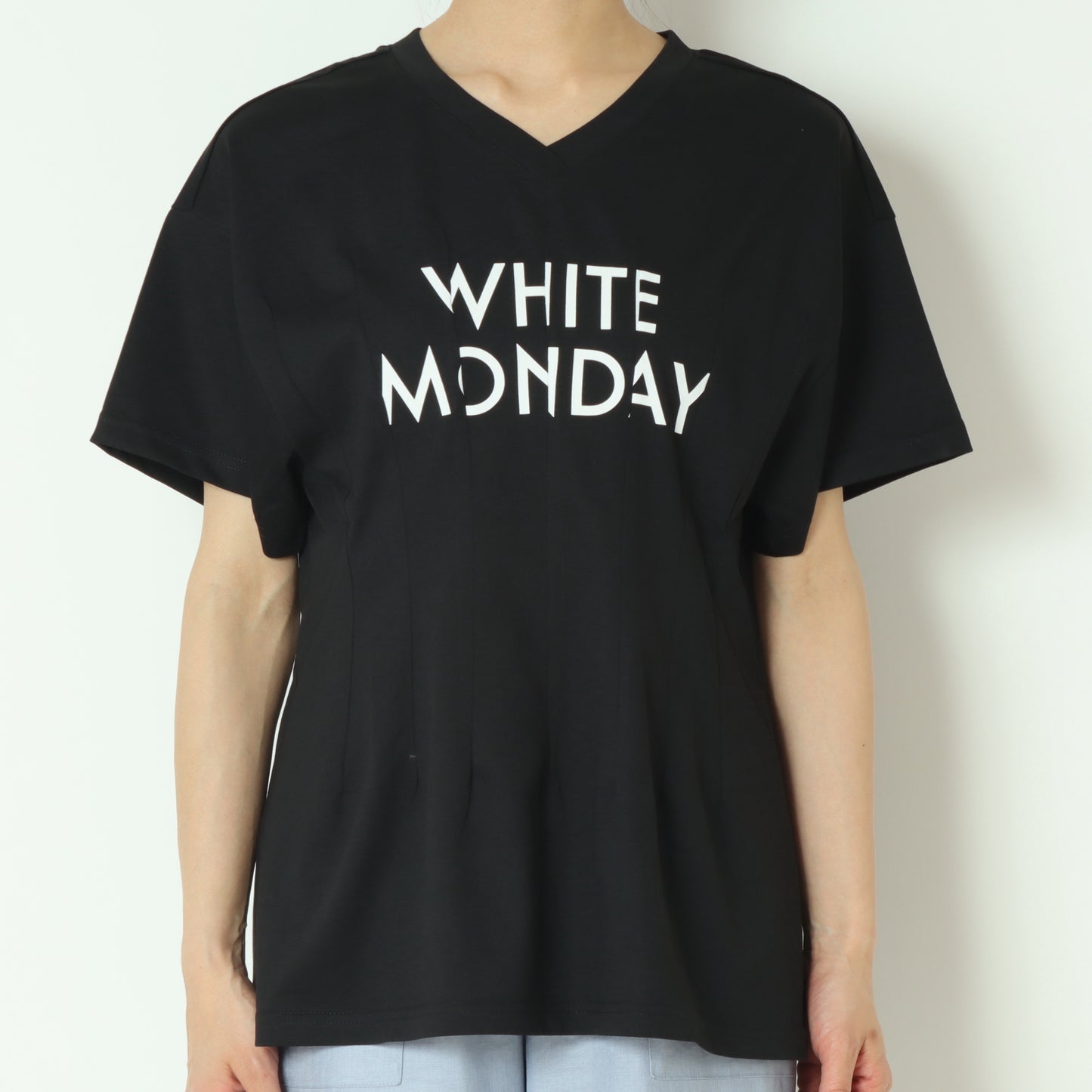 ロゴタックTシャツ H525118