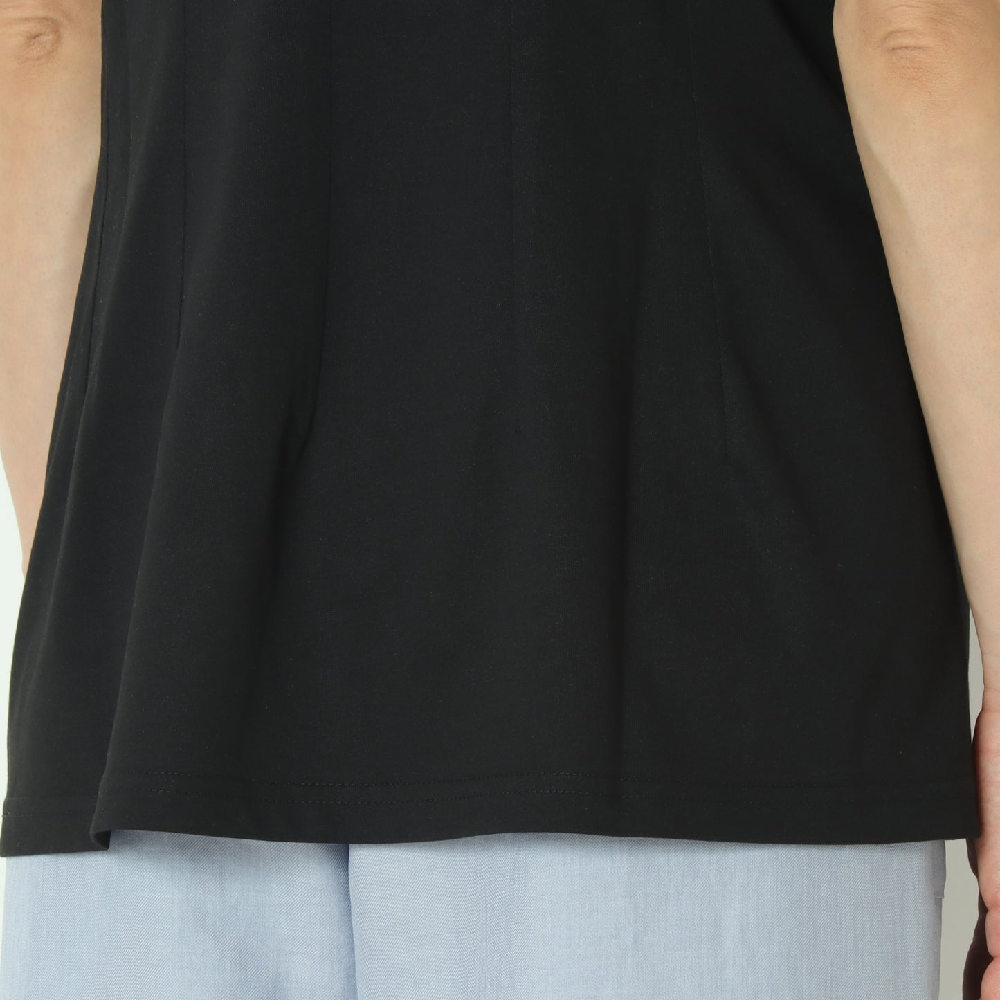 ロゴタックTシャツ H525118