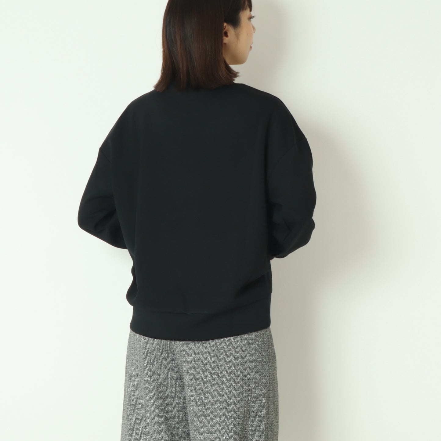 サイドタックパールロゴプルオーバー 7551003