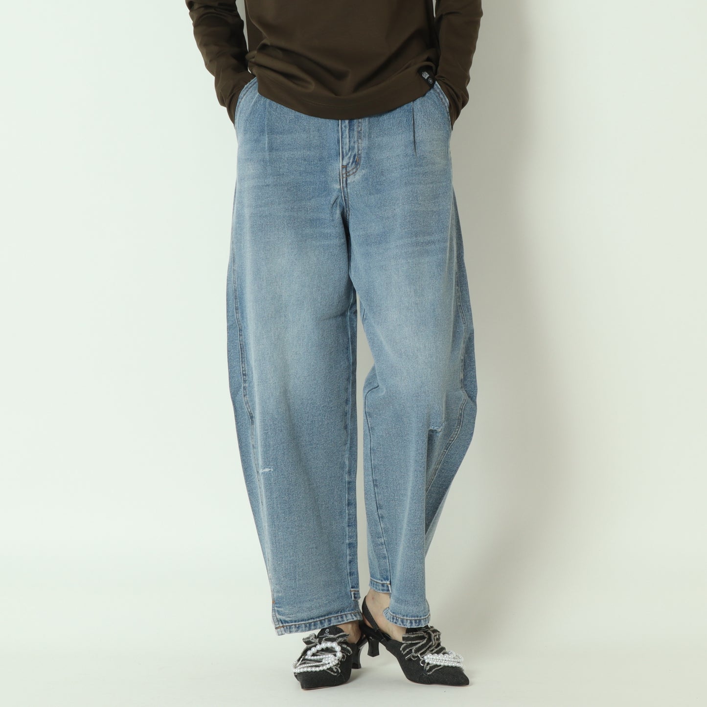 カーブシームデニムパンツ Y234-31041