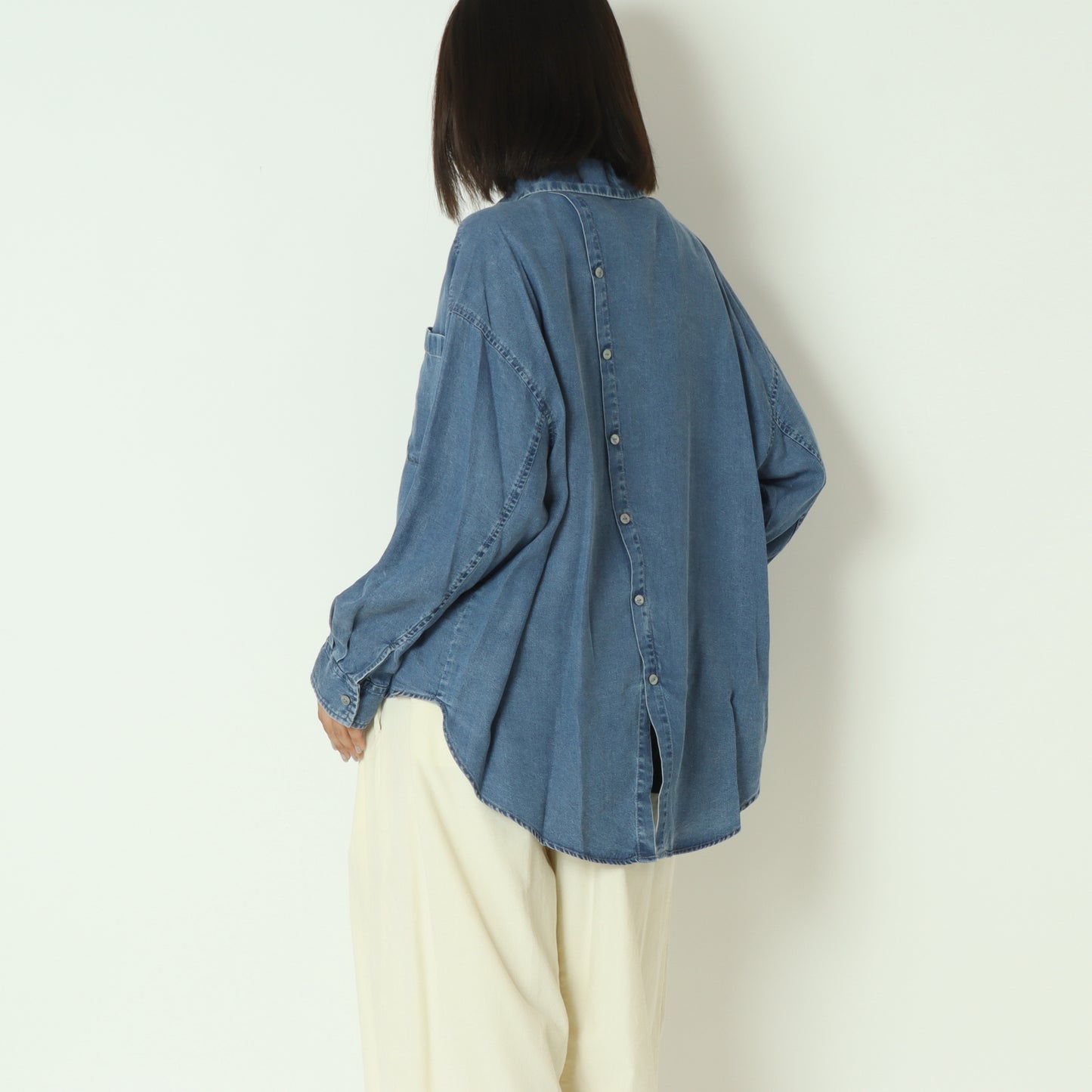 バックボタンテンセルデニムシャツ 712704