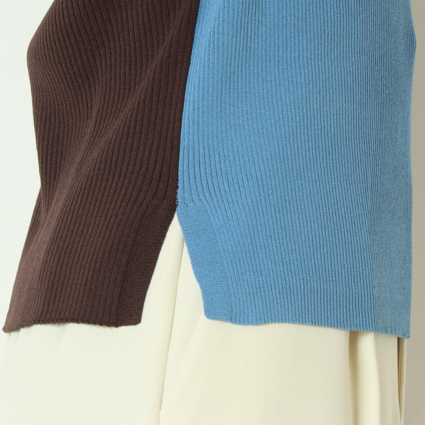 前後2WAY配色リブニット 256704