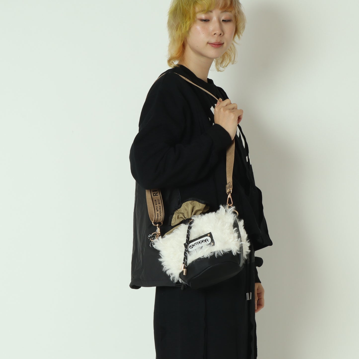 RISLEY×OUTDOORバスケットファーバッグ R2503BFB38