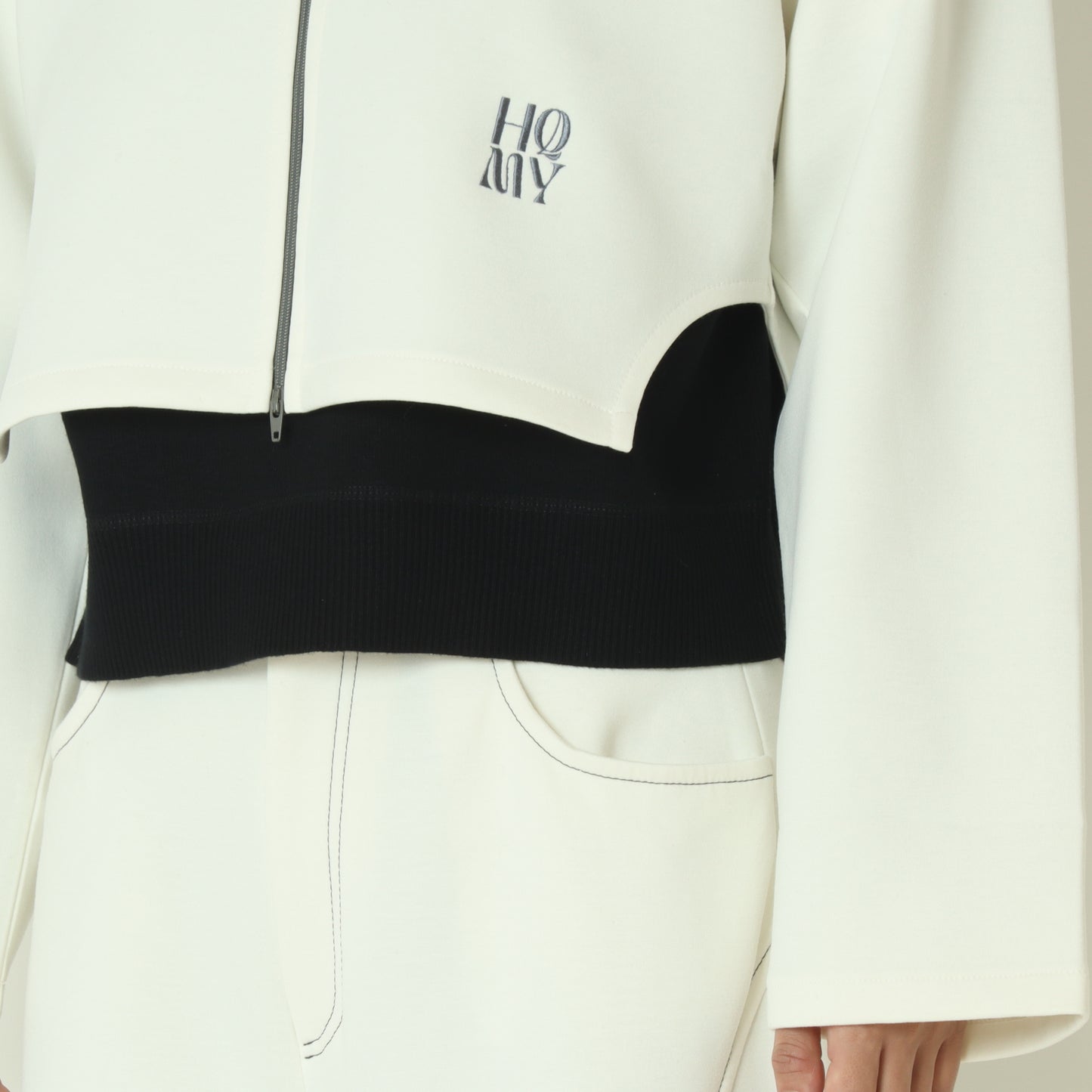 ダンボールニットショート丈パーカー 252A3304