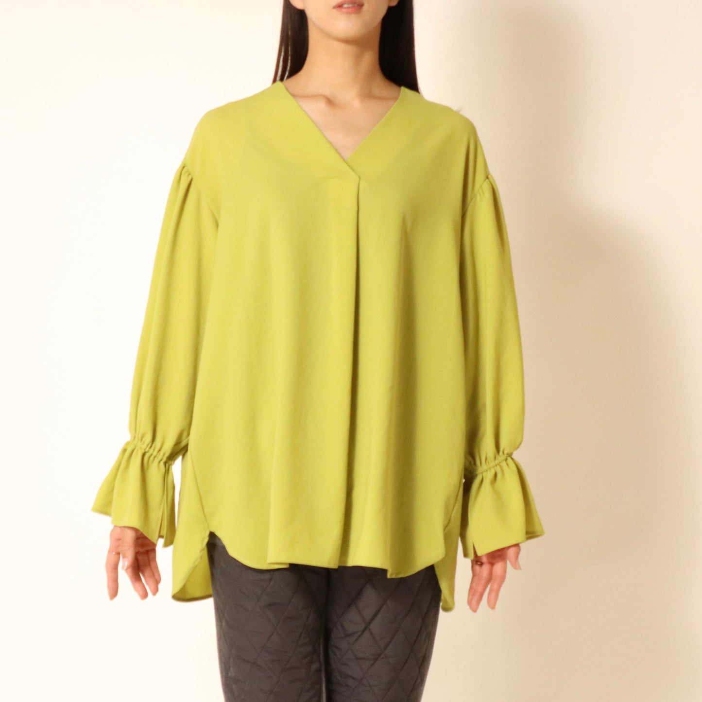 ストレッチシフォンワイドVネックブラウス 809408