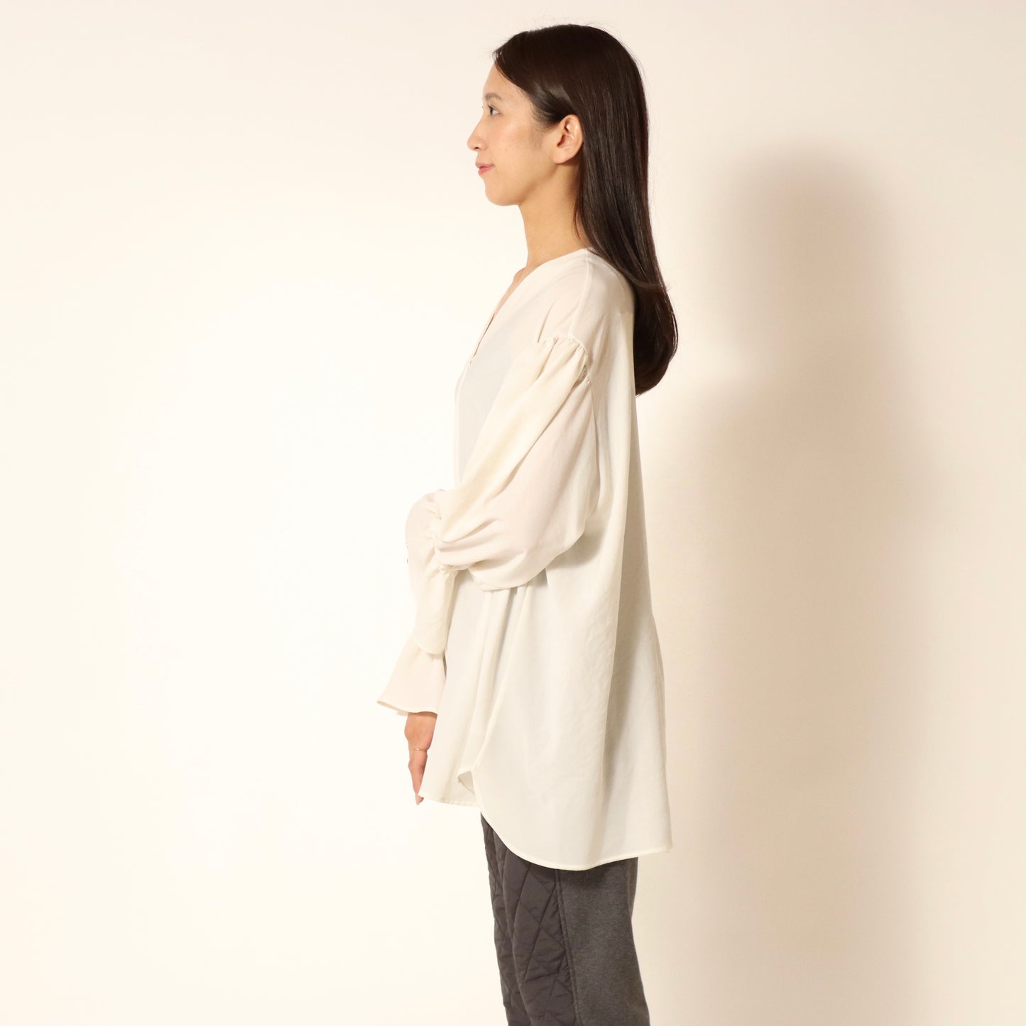 ストレッチシフォンワイドVネックブラウス 809408