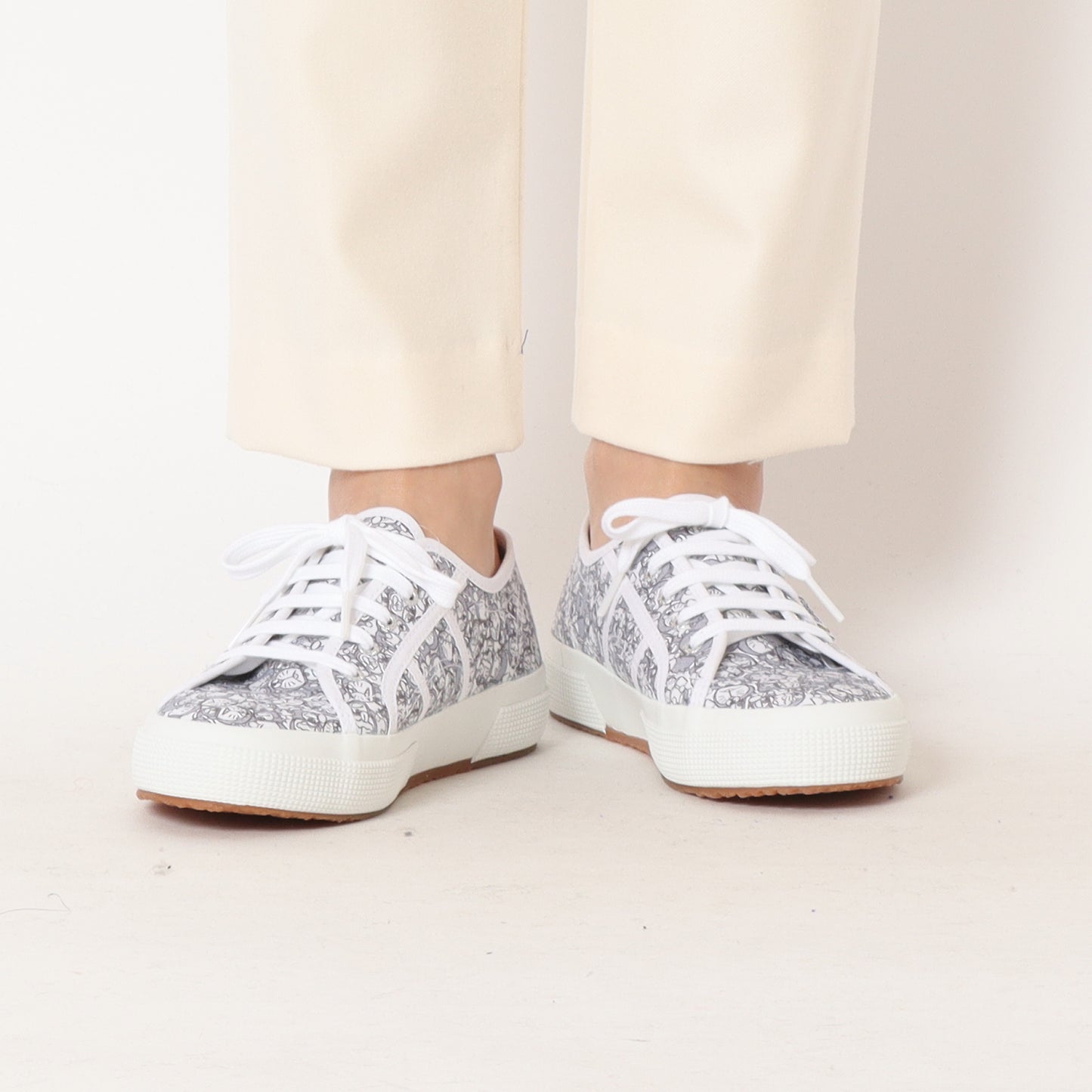 スペルガ ドラえもん コラボ 2750 スニーカー SUPERGA 2750 I'M DORAEMON
31-3A4138