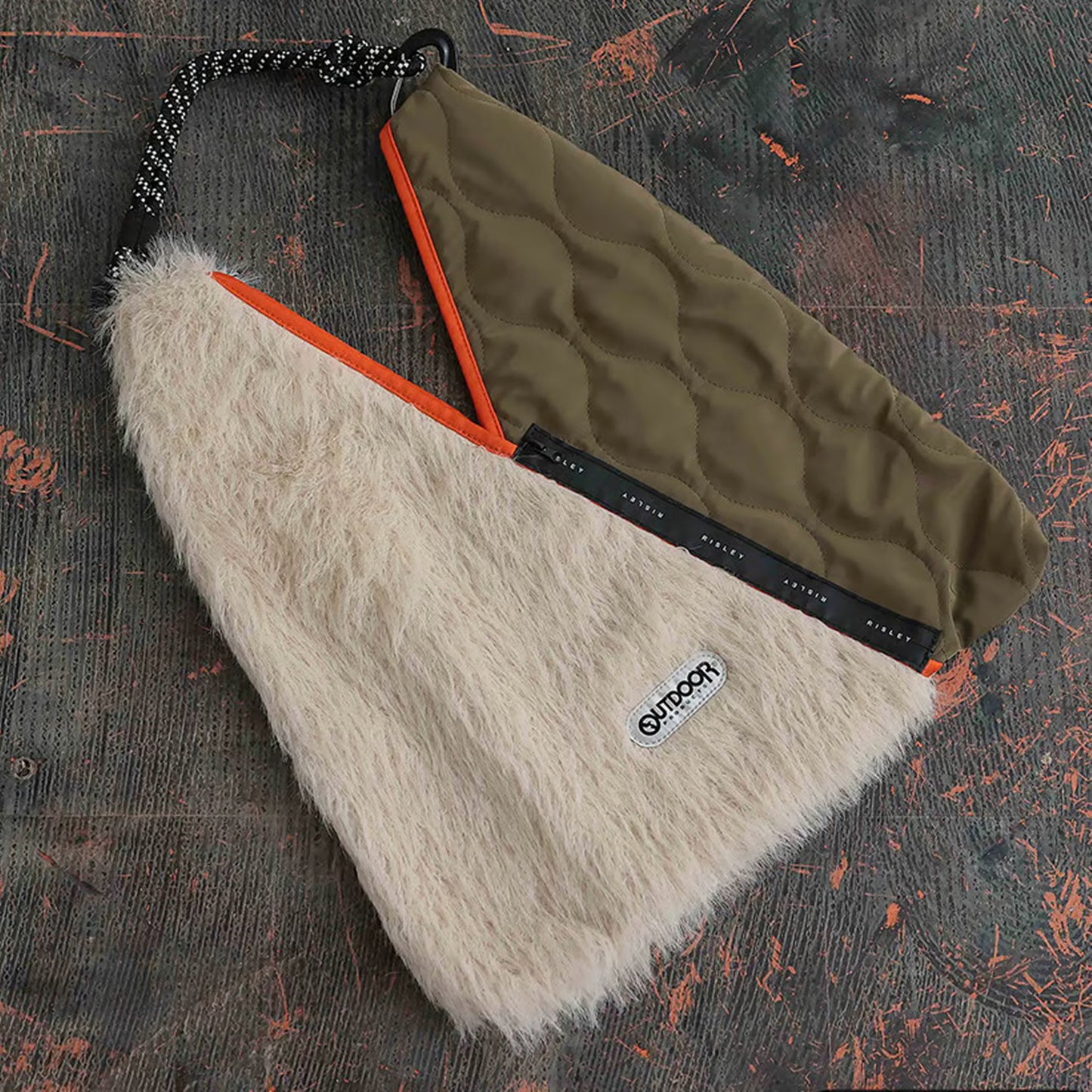 ファーキルトハンドバッグ R2403FQB27