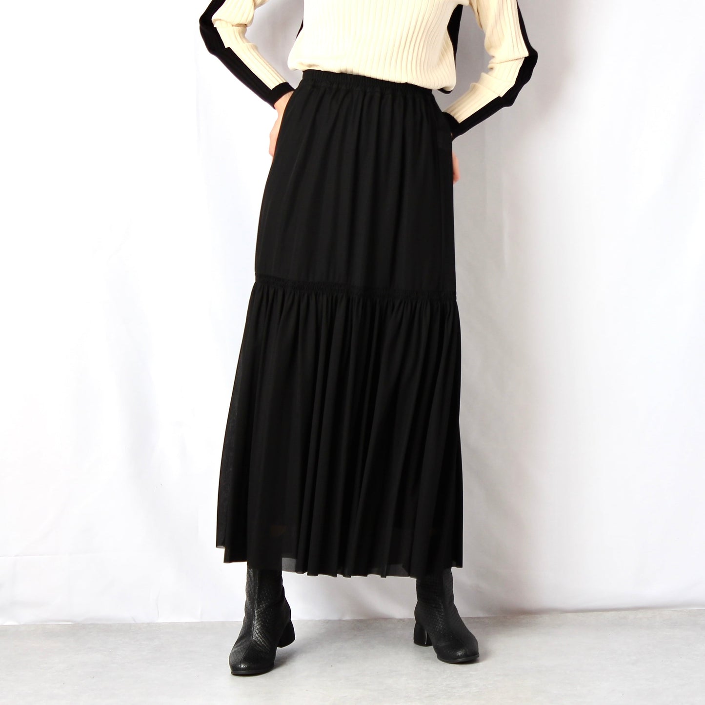 CHIGNOIN シアーティアードスカート 2722-324BT