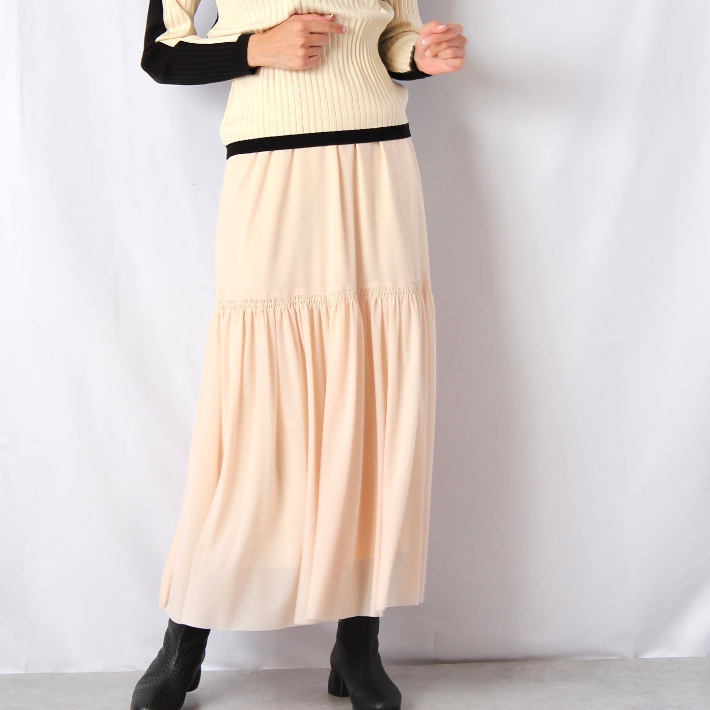 CHIGNOIN シアーティアードスカート 2722-324BT