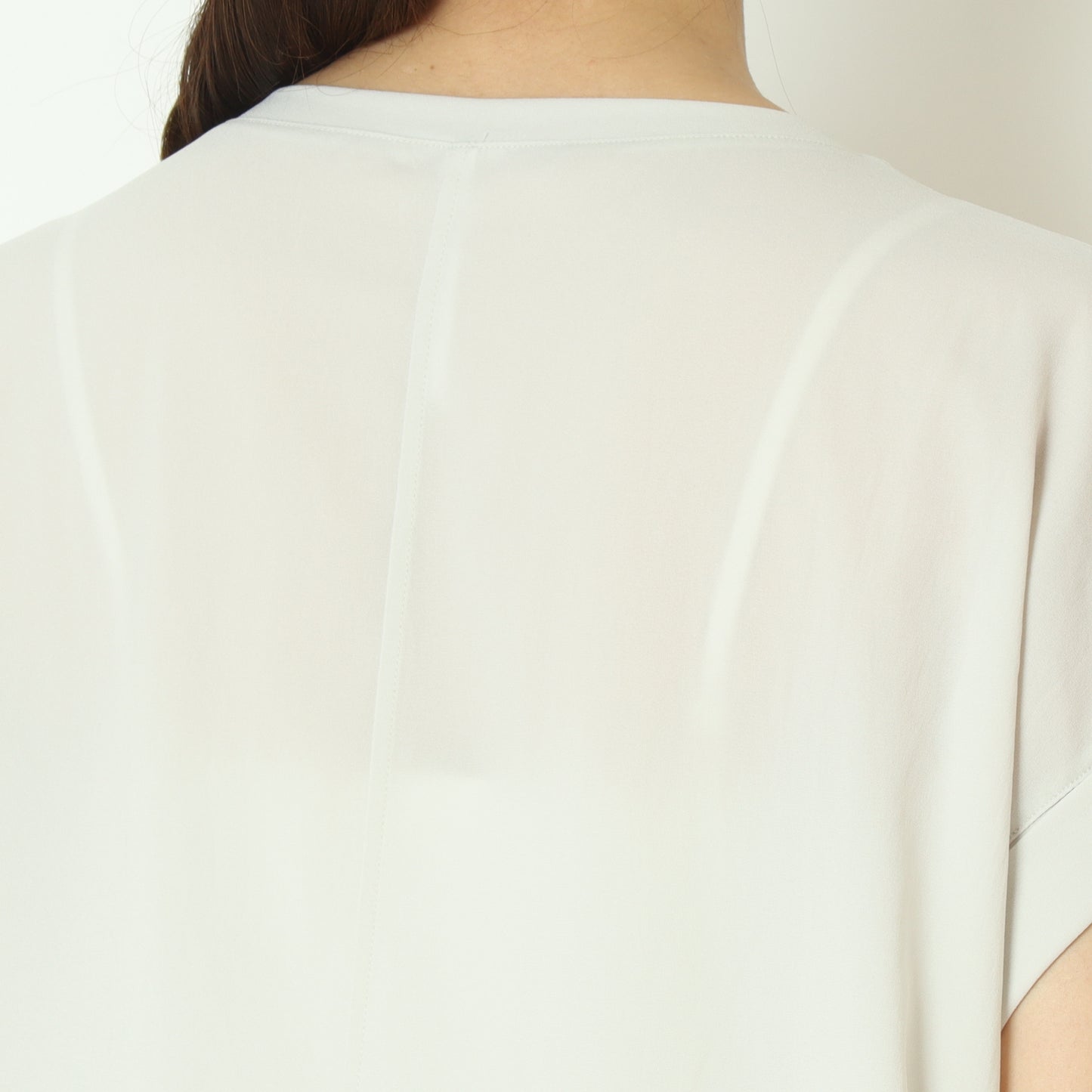 ストレッチシフォンバックスリット半袖ブラウス　80242204