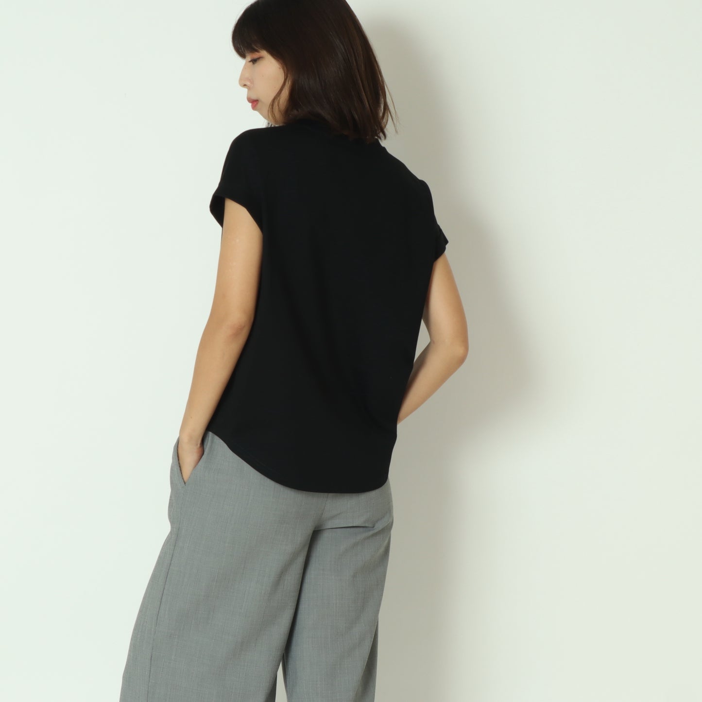 80255317 ロゴフレンチTシャツ