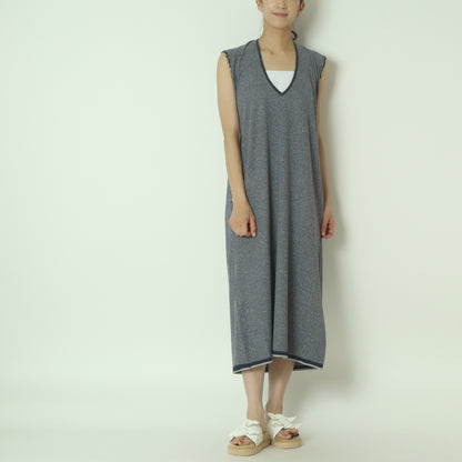 深Vネックニットワンピース　255LU0058