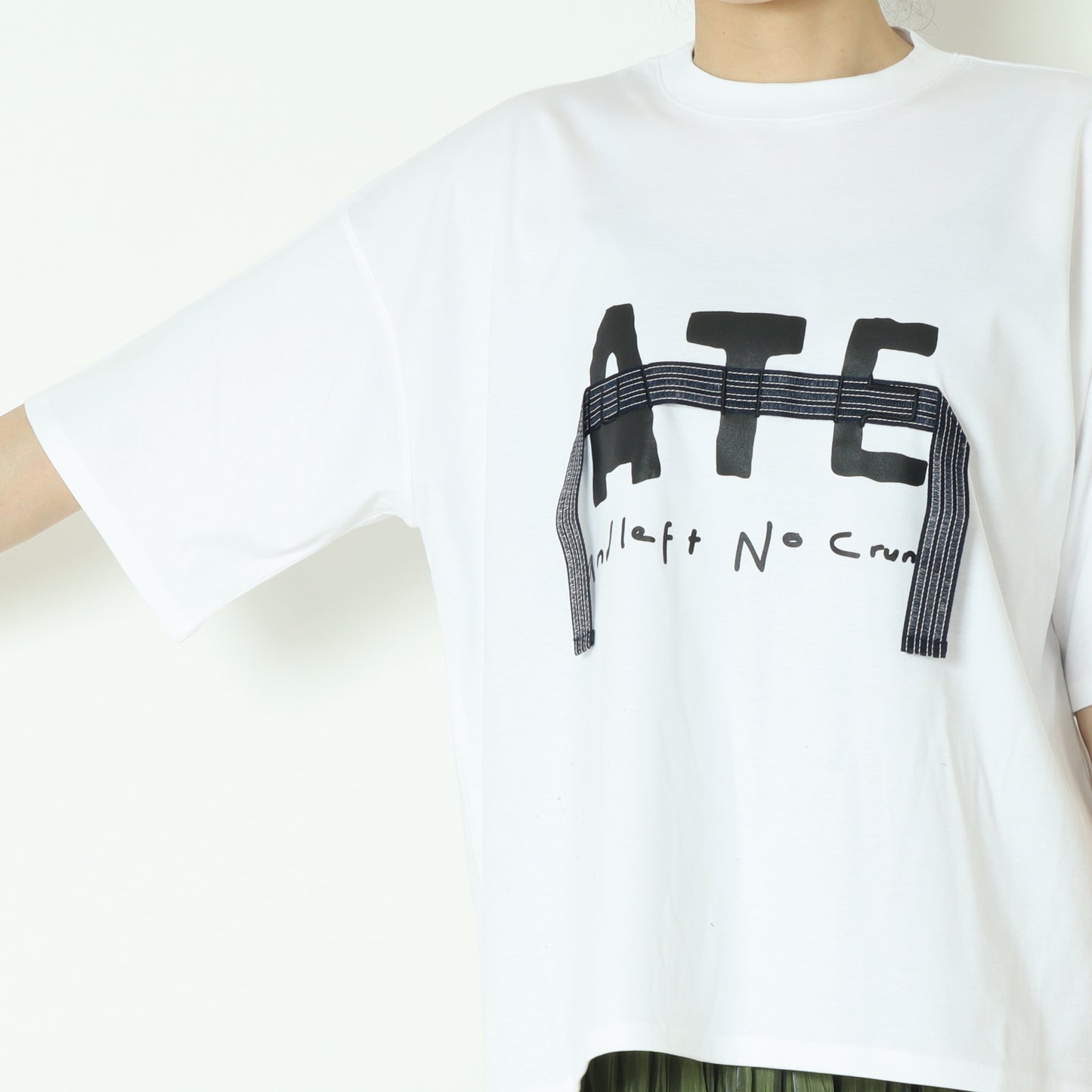 デザインロゴTシャツ　7511009