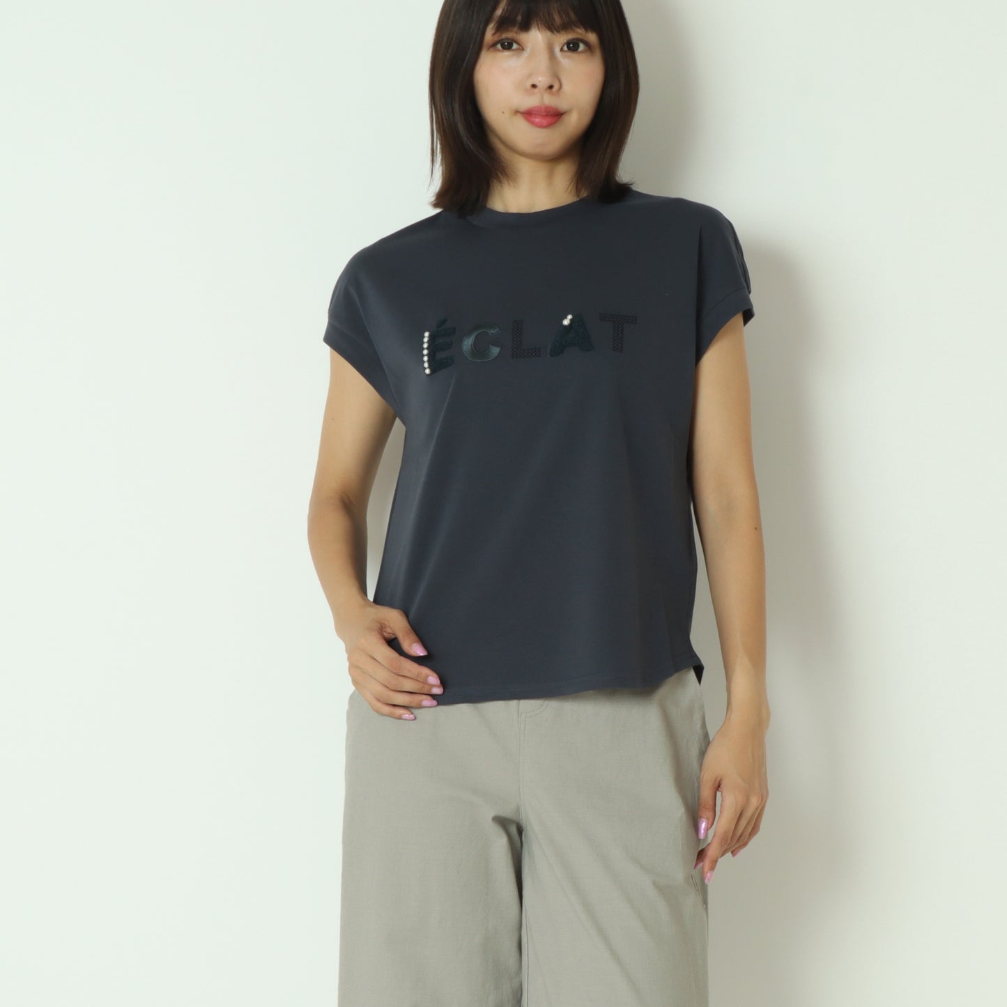 フレンチスリーブパールロゴTシャツ  7521003