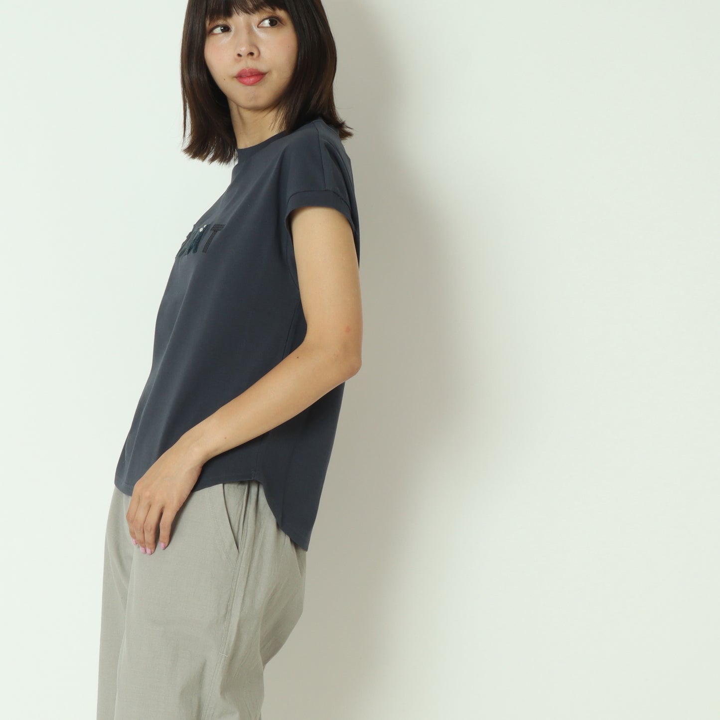 フレンチスリーブパールロゴTシャツ  7521003